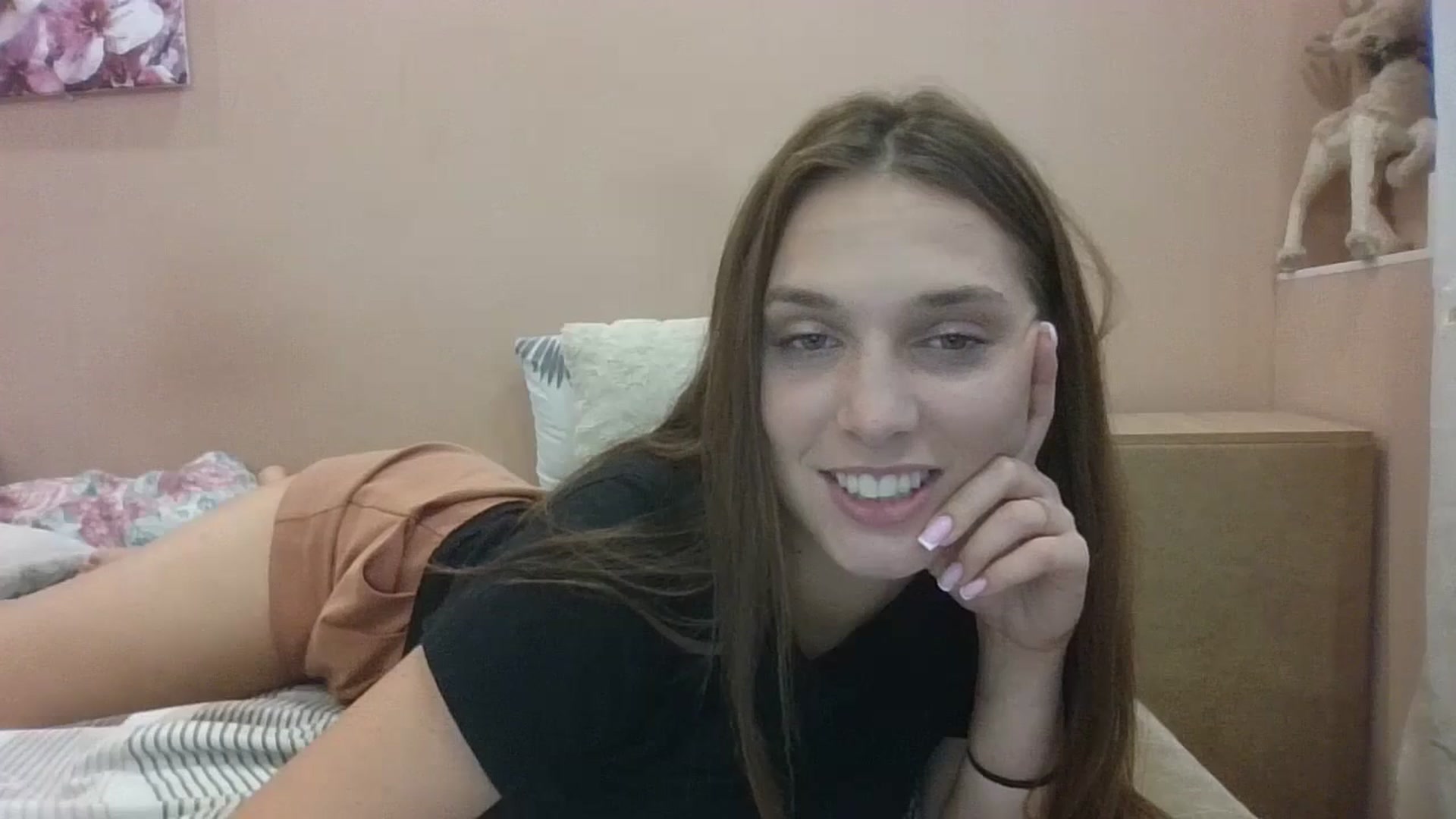 Gallery image thumbnail from HaleyReed's myfreecams stream on, 08/16/2024, 14:07 image 13 of 20
