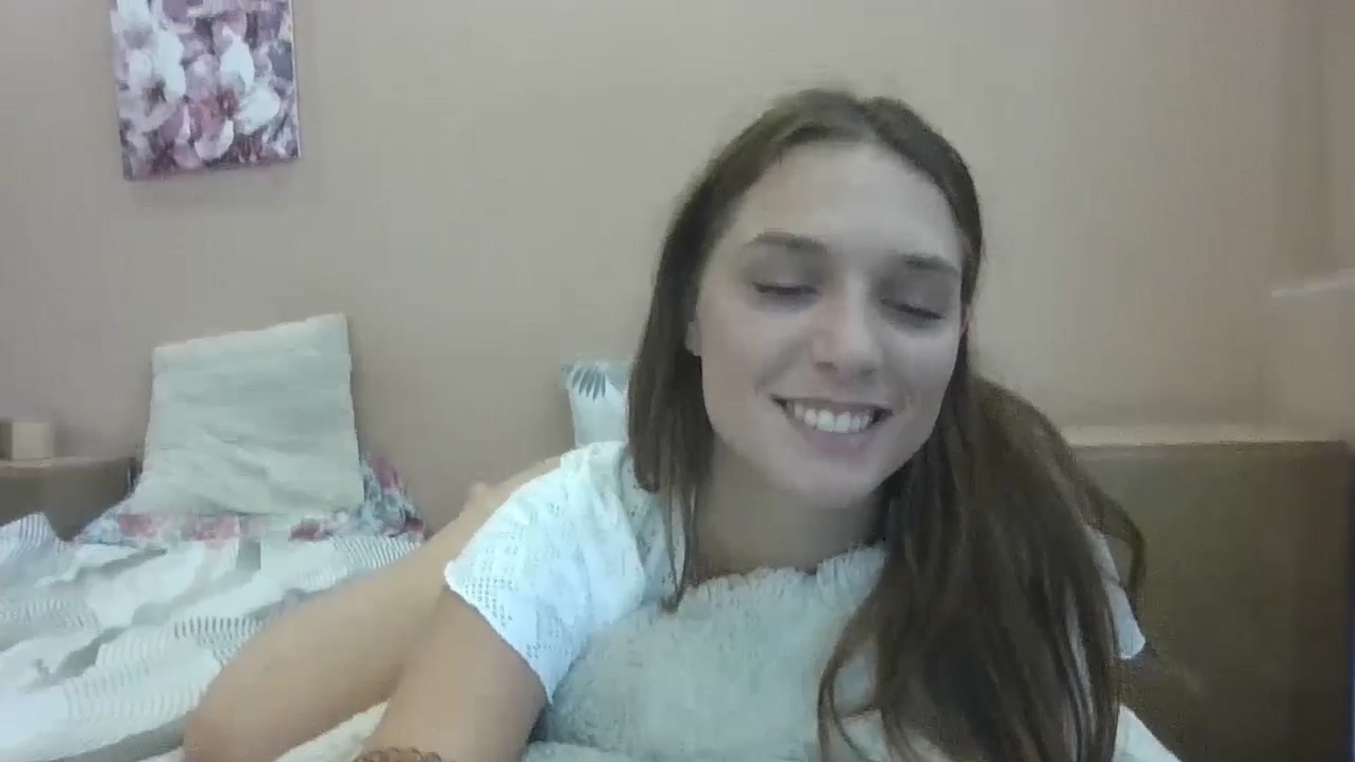Gallery image thumbnail from HaleyReed's myfreecams stream on, 08/17/2024, 08:54 image 18 of 20