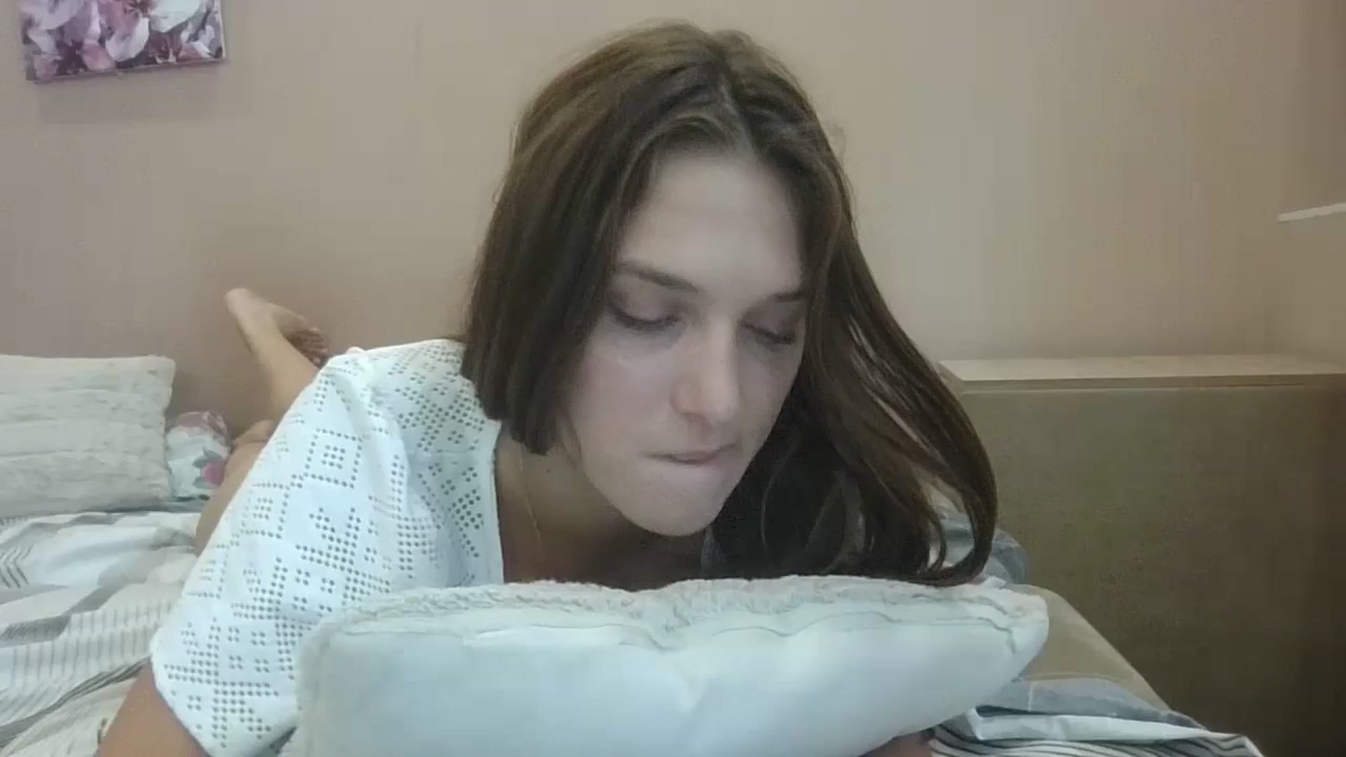 Gallery image thumbnail from HaleyReed's myfreecams stream on, 08/17/2024, 10:15 image 1 of 20