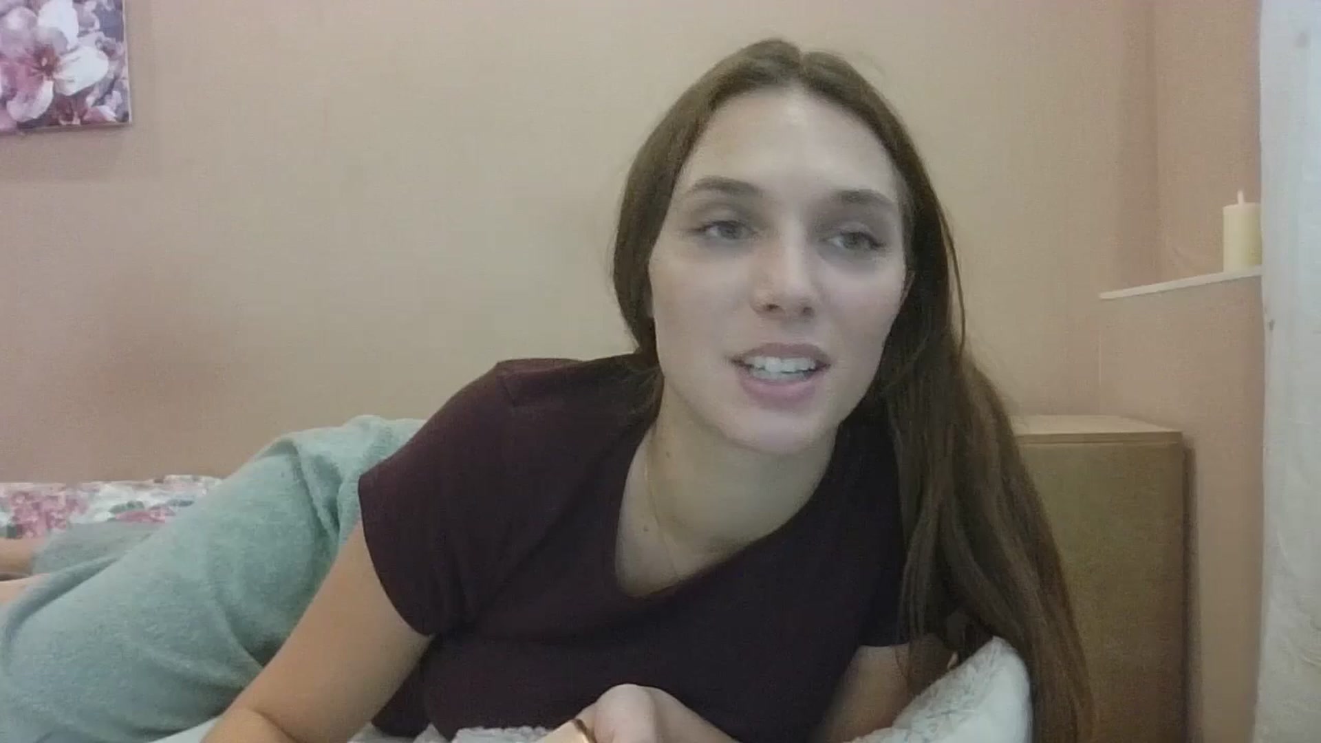 Gallery image thumbnail from HaleyReed's myfreecams stream on, 08/17/2024, 12:09 image 17 of 20