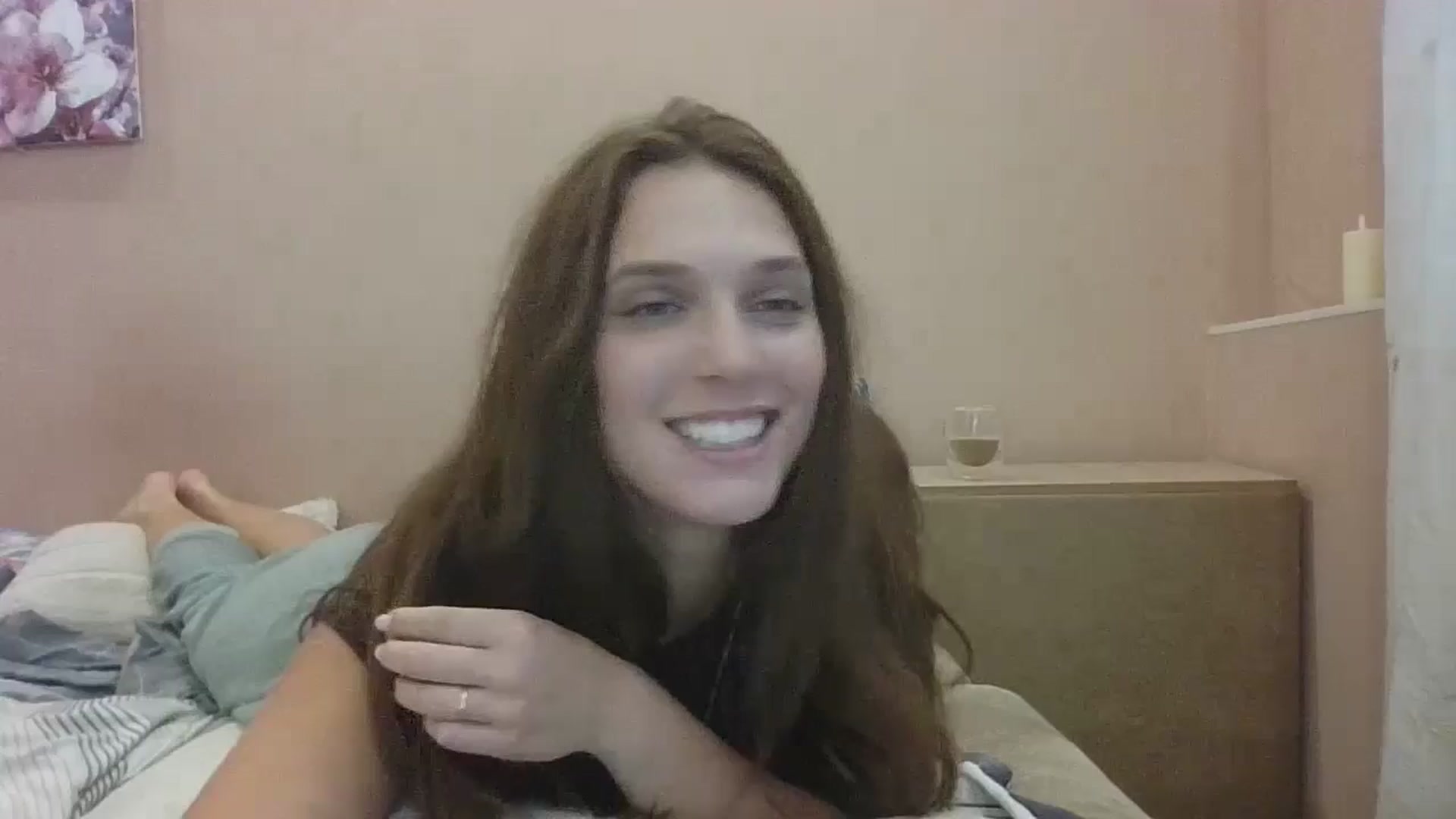 Gallery image thumbnail from HaleyReed's myfreecams stream on, 08/17/2024, 13:03 image 8 of 20