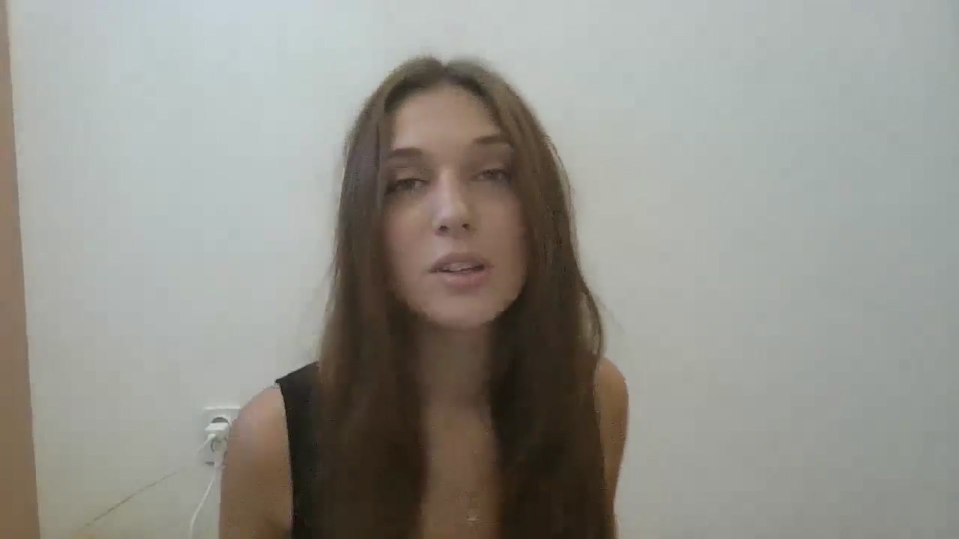 Gallery image thumbnail from HaleyReed's myfreecams stream on, 08/18/2024, 10:20 image 9 of 20