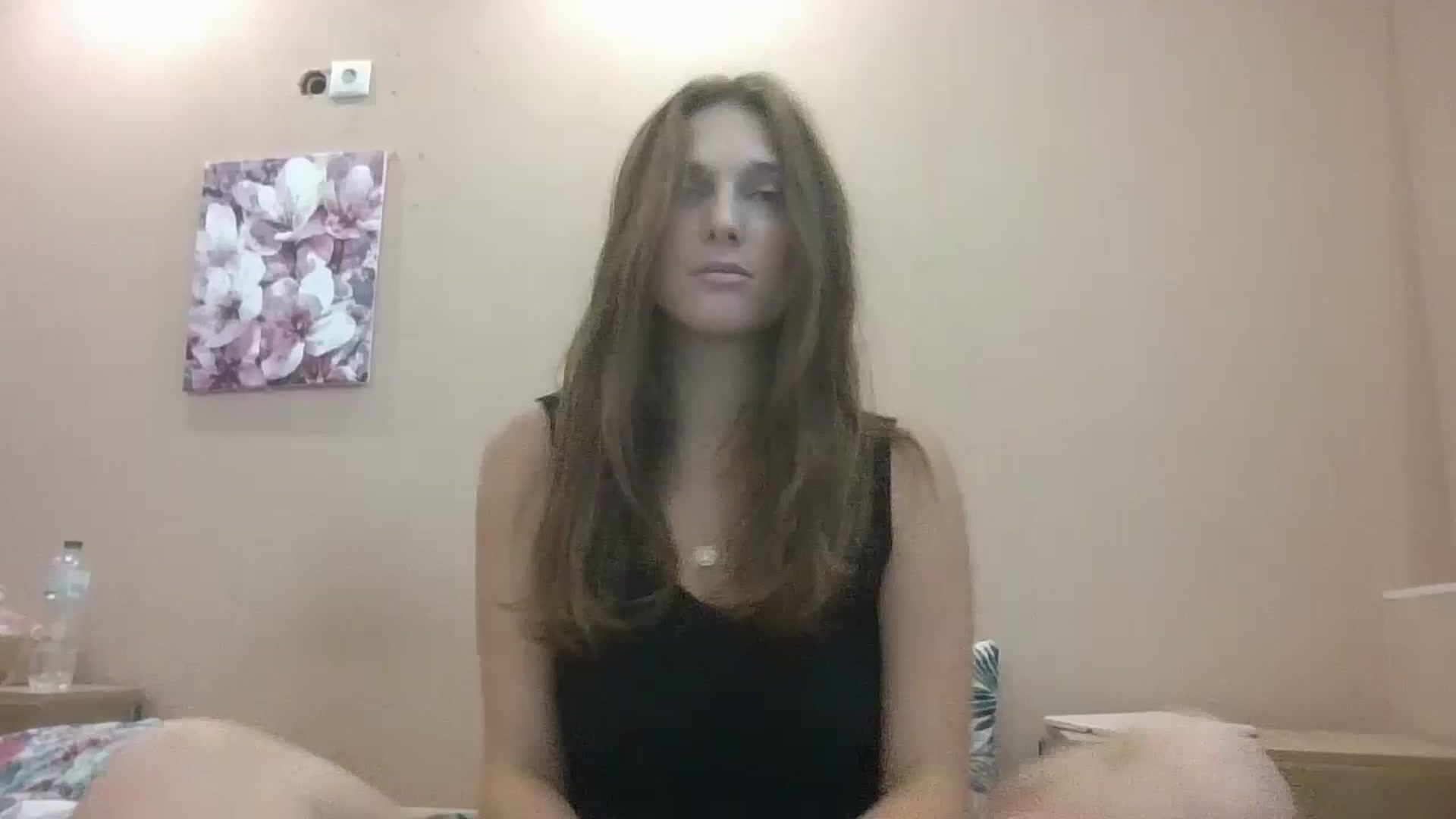 Gallery image thumbnail from HaleyReed's myfreecams stream on, 08/18/2024, 13:29 image 1 of 20