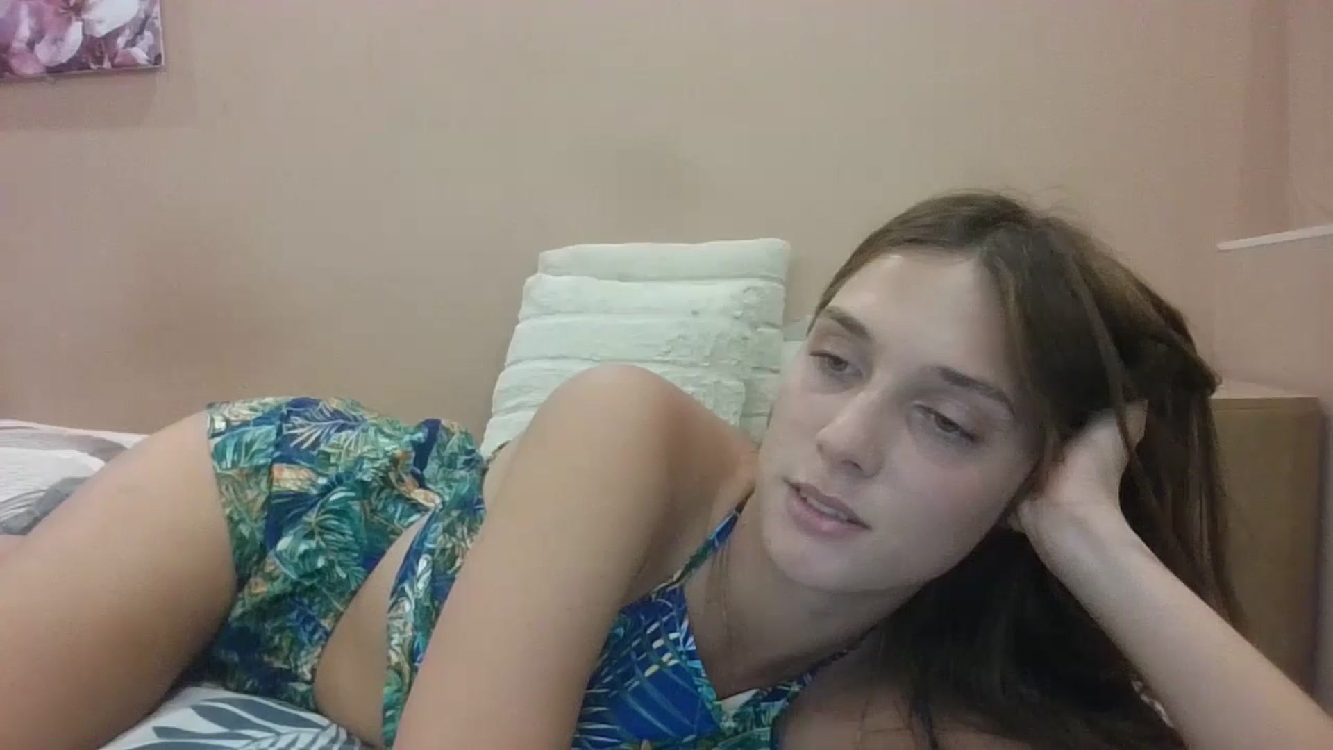 Gallery image thumbnail from HaleyReed's myfreecams stream on, 08/21/2024, 17:28 image 8 of 20
