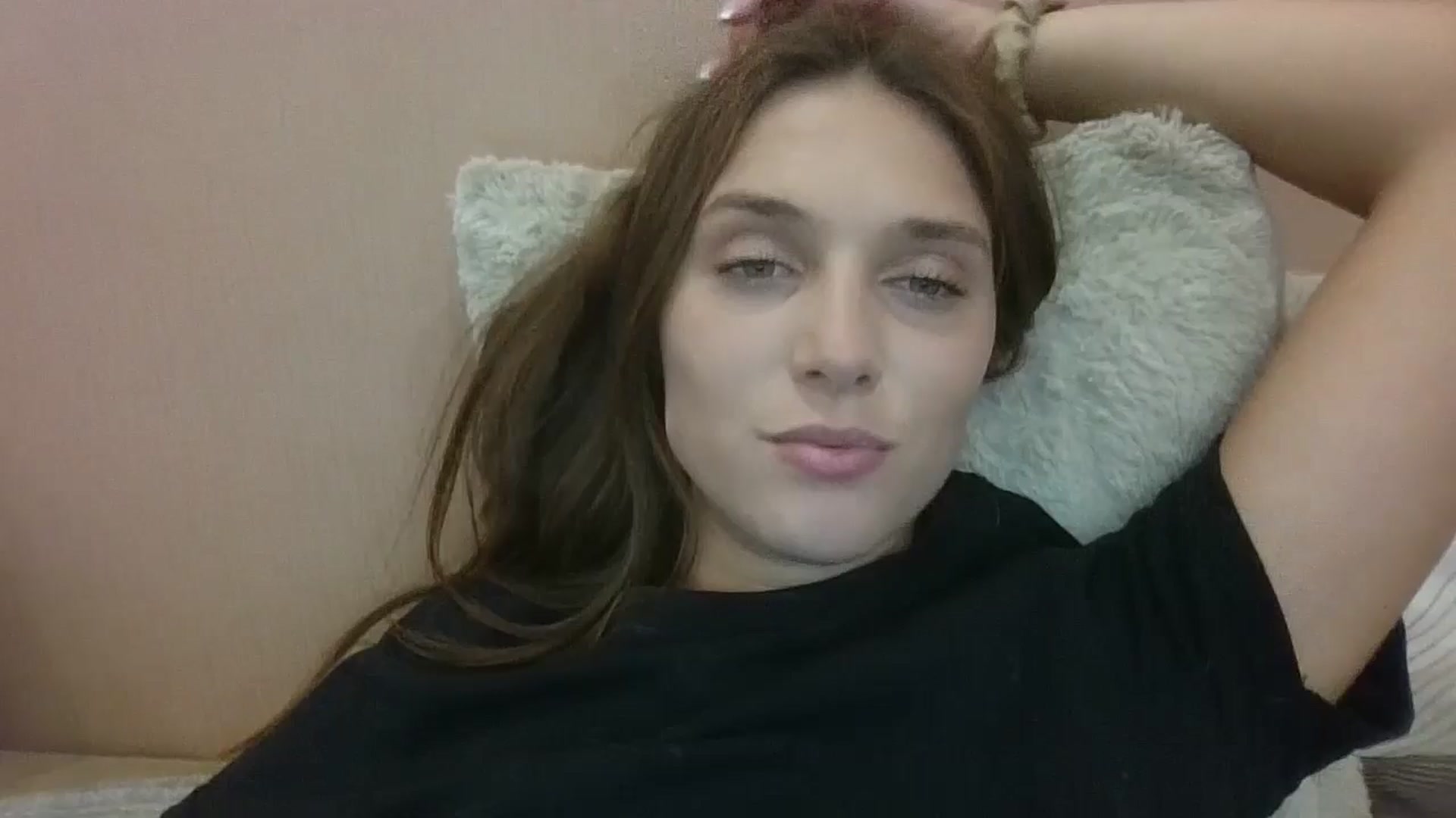 Gallery image thumbnail from HaleyReed's myfreecams stream on, 08/22/2024, 11:26 image 17 of 20
