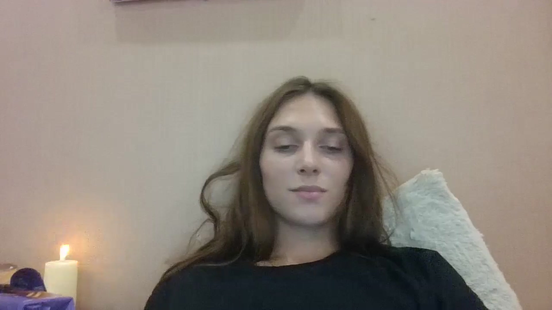 Gallery image thumbnail from HaleyReed's myfreecams stream on, 08/22/2024, 17:06 image 15 of 20