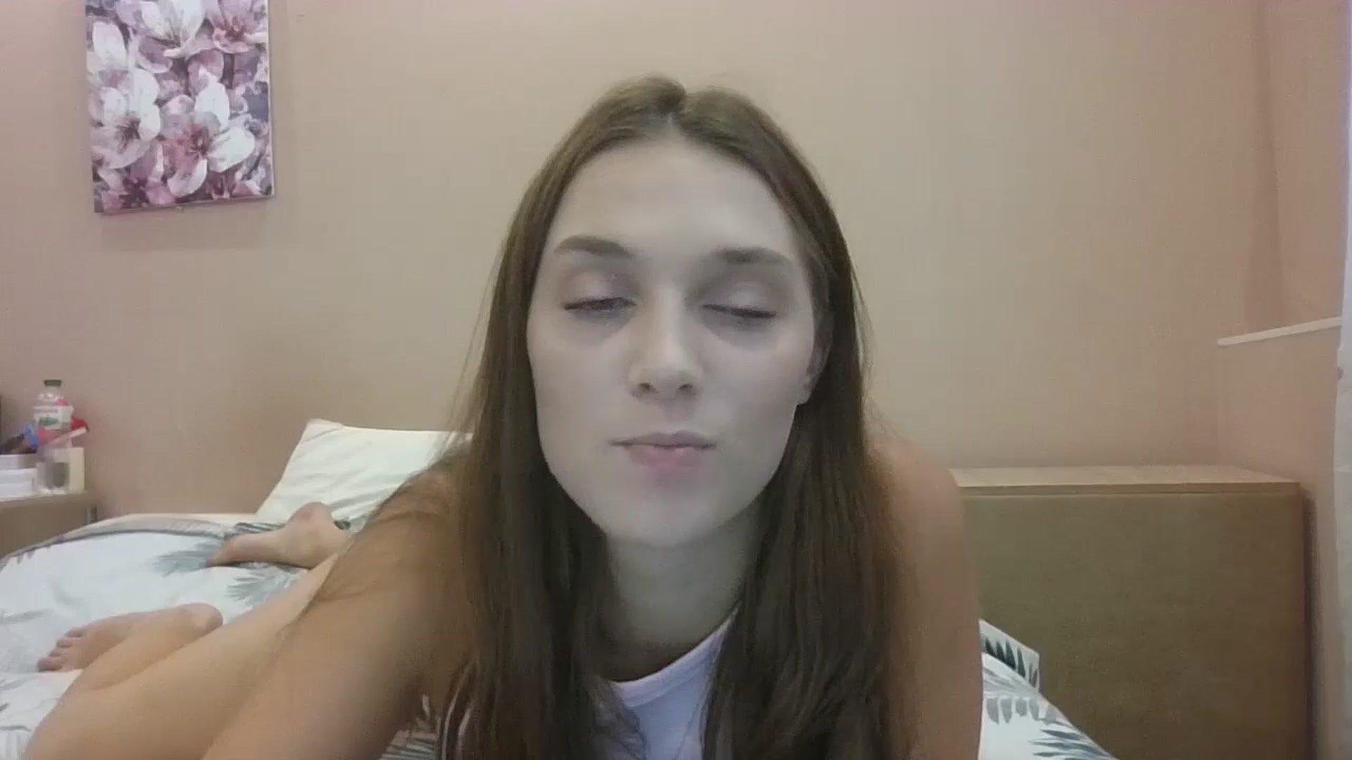 Gallery image thumbnail from HaleyReed's myfreecams stream on, 08/25/2024, 11:17 image 17 of 20