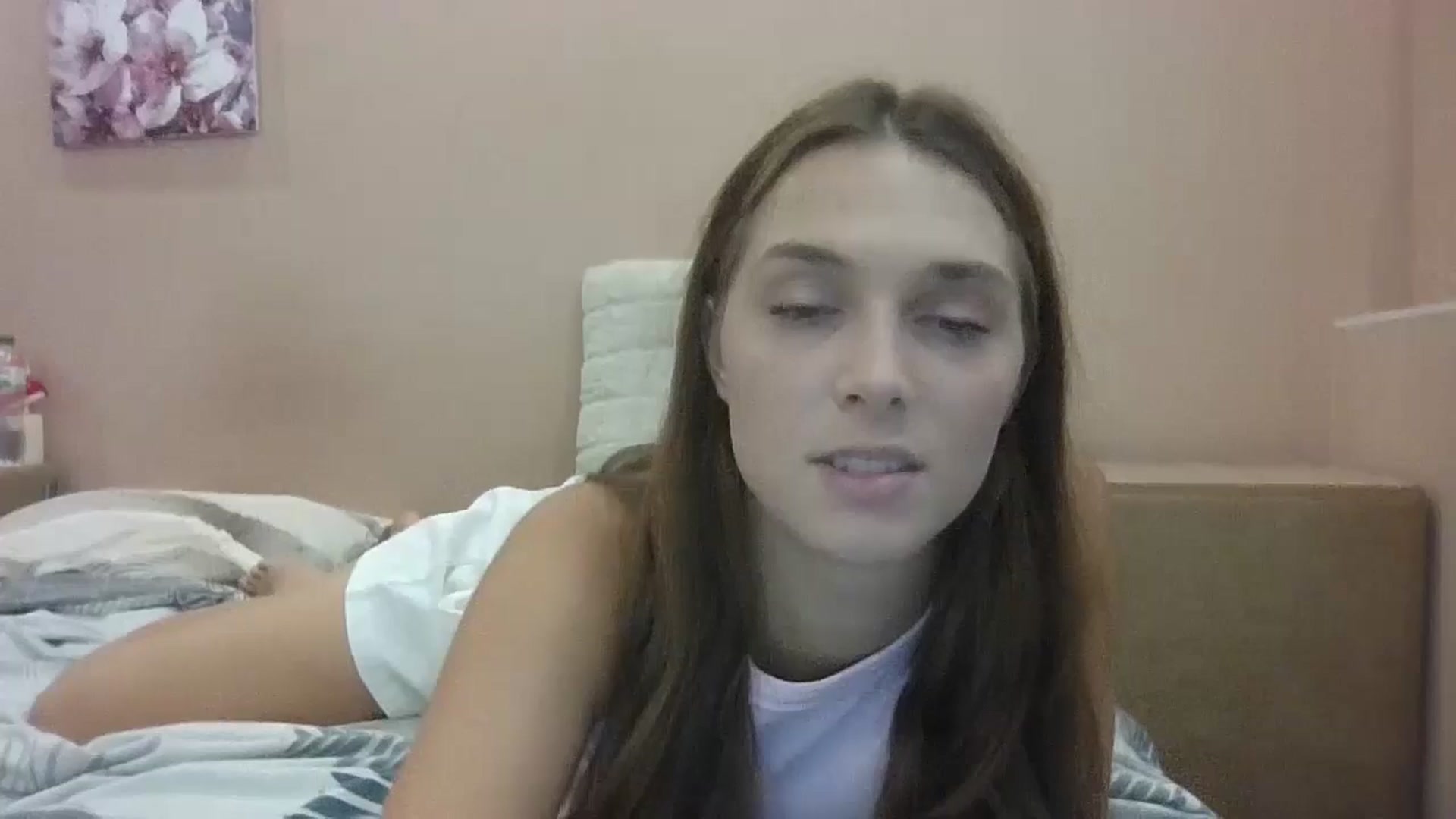 Gallery image thumbnail from HaleyReed's myfreecams stream on, 08/25/2024, 12:22 image 6 of 20