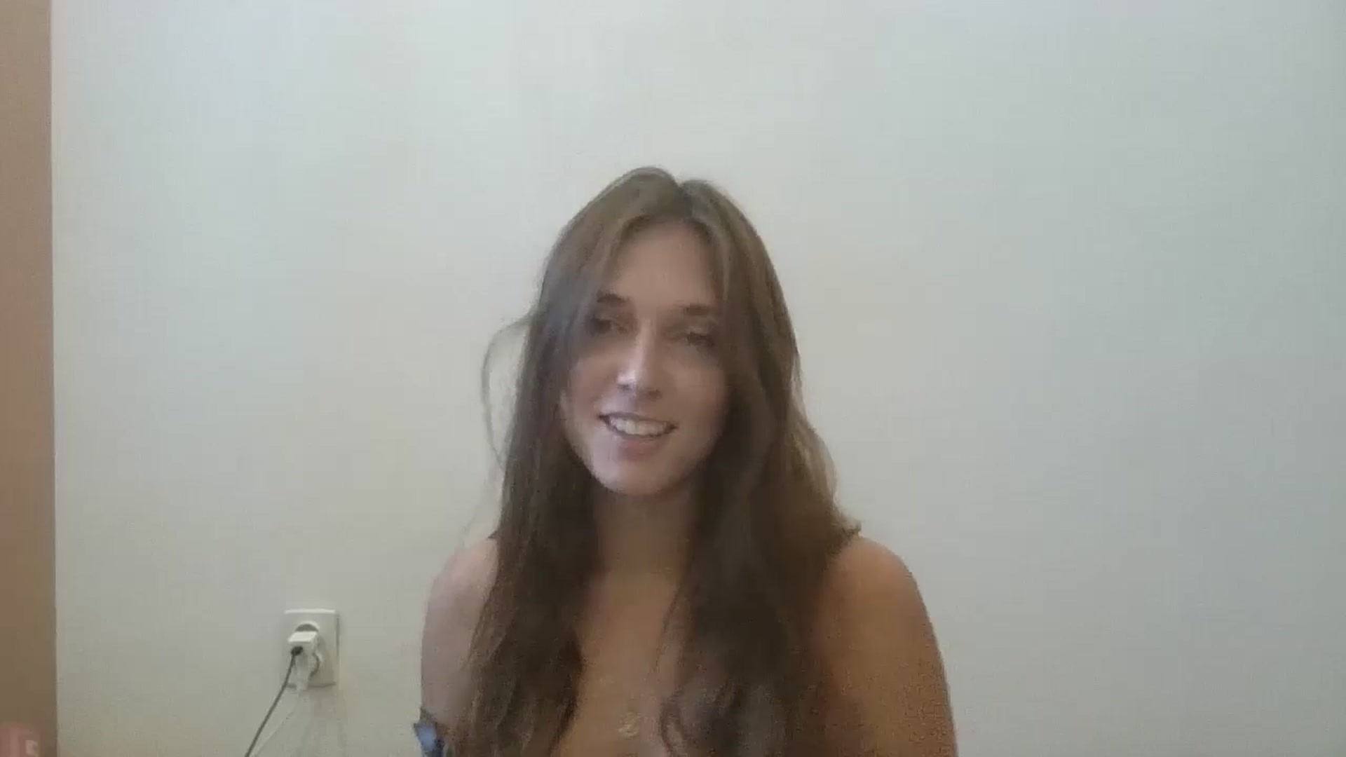 Gallery image thumbnail from HaleyReed's myfreecams stream on, 09/04/2024, 11:00 image 8 of 20