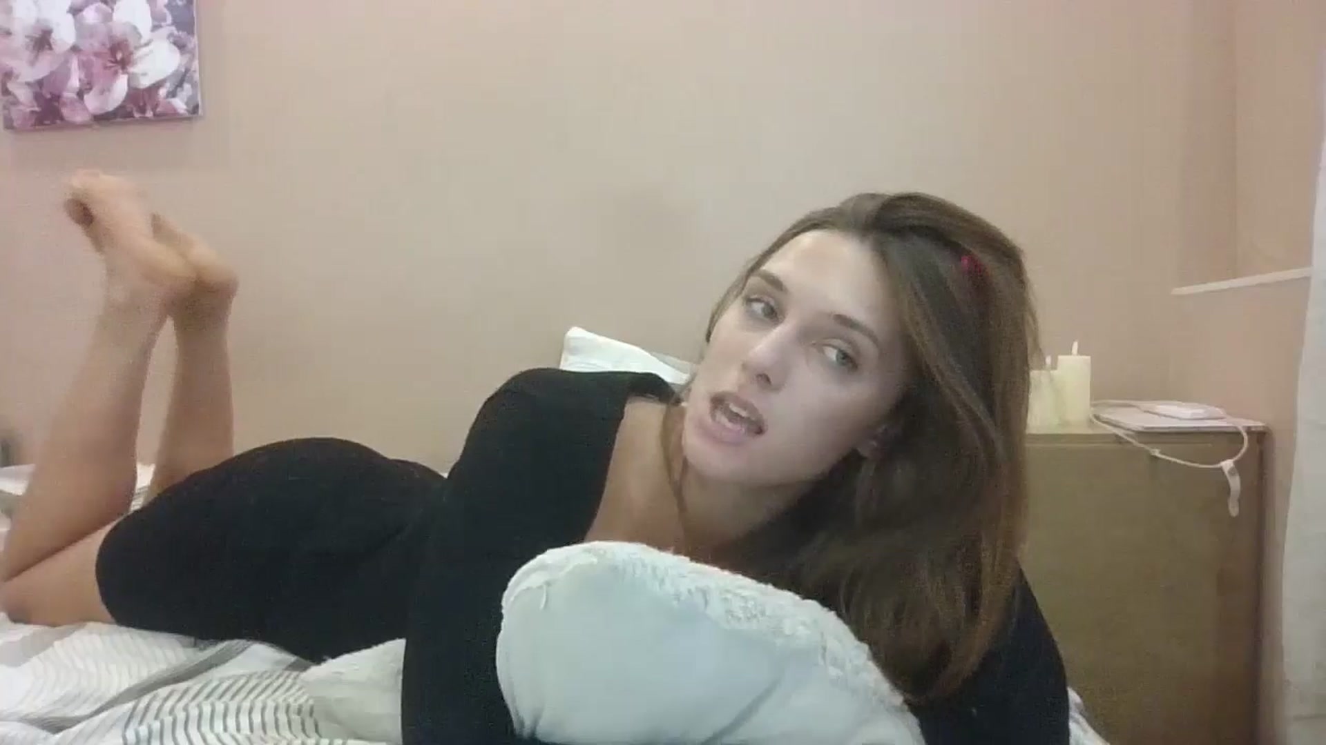 Gallery image thumbnail from HaleyReed's myfreecams stream on, 09/06/2024, 15:07 image 6 of 20