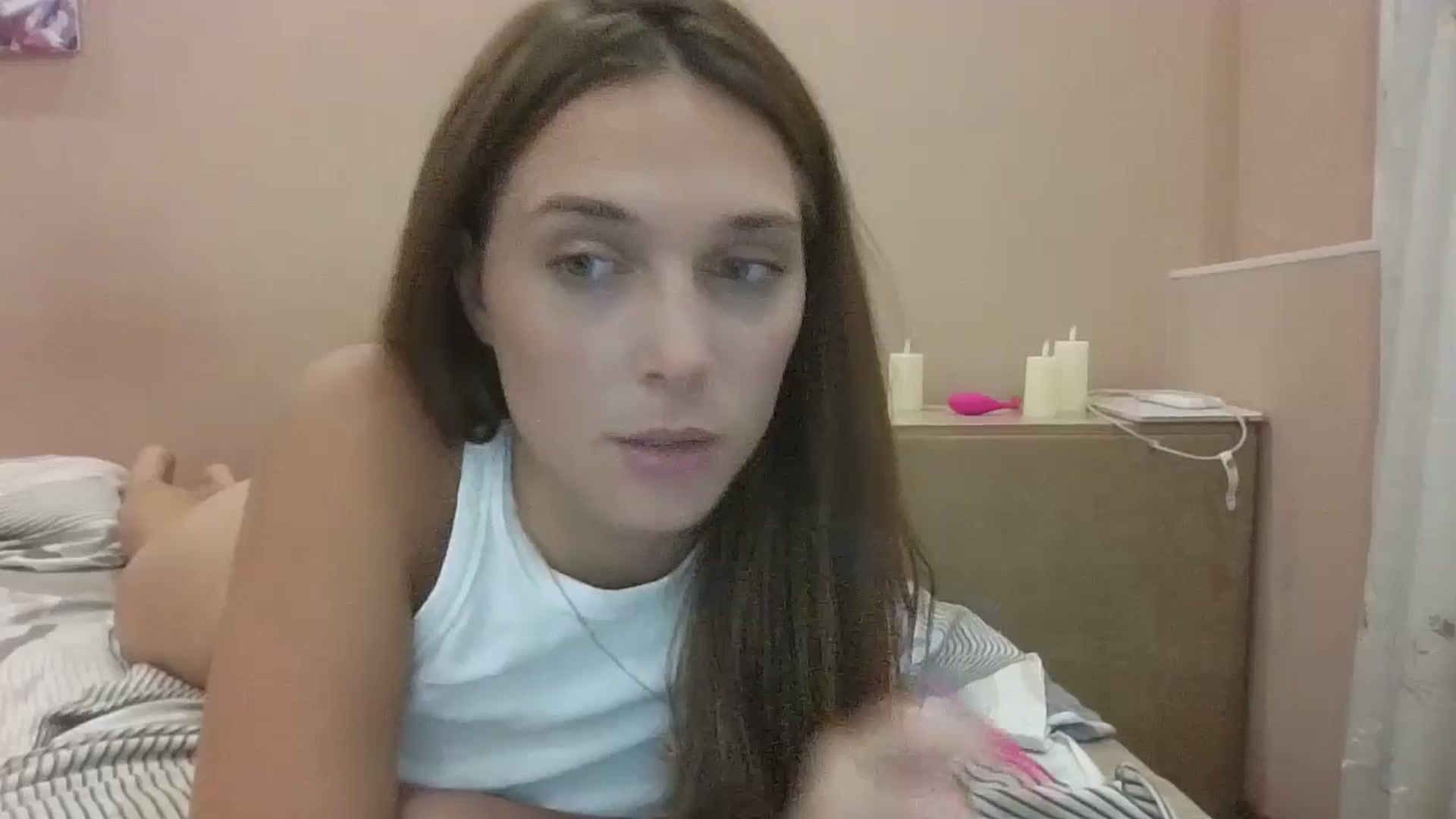 Gallery image thumbnail from HaleyReed's myfreecams stream on, 09/06/2024, 16:23 image 1 of 20
