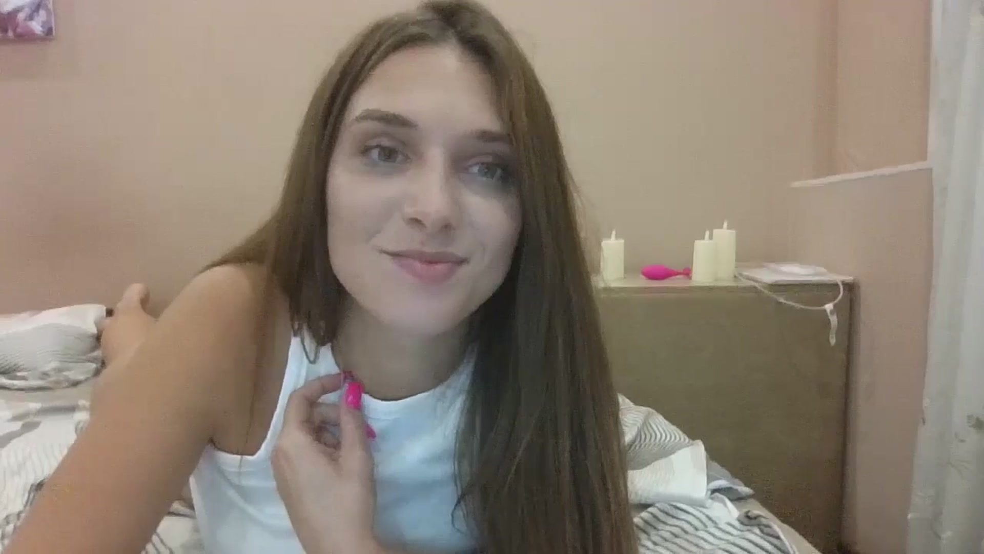 Gallery image thumbnail from HaleyReed's myfreecams stream on, 09/06/2024, 16:23 image 5 of 20