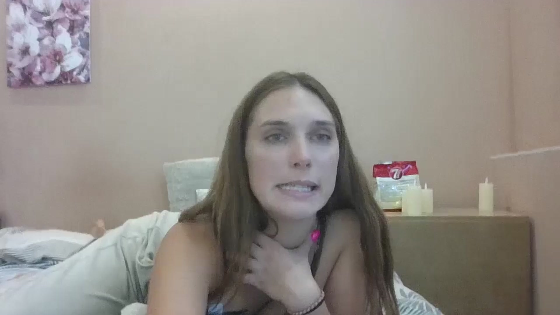 Gallery image thumbnail from HaleyReed's myfreecams stream on, 09/08/2024, 13:50 image 17 of 20