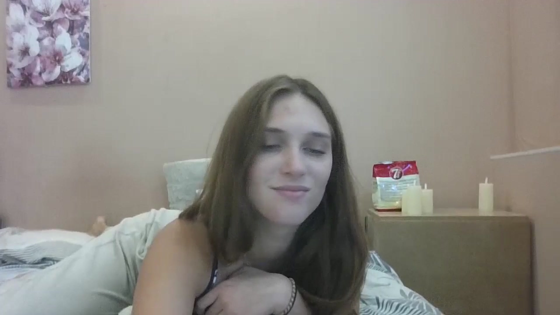 Gallery image thumbnail from HaleyReed's myfreecams stream on, 09/08/2024, 13:50 image 6 of 20