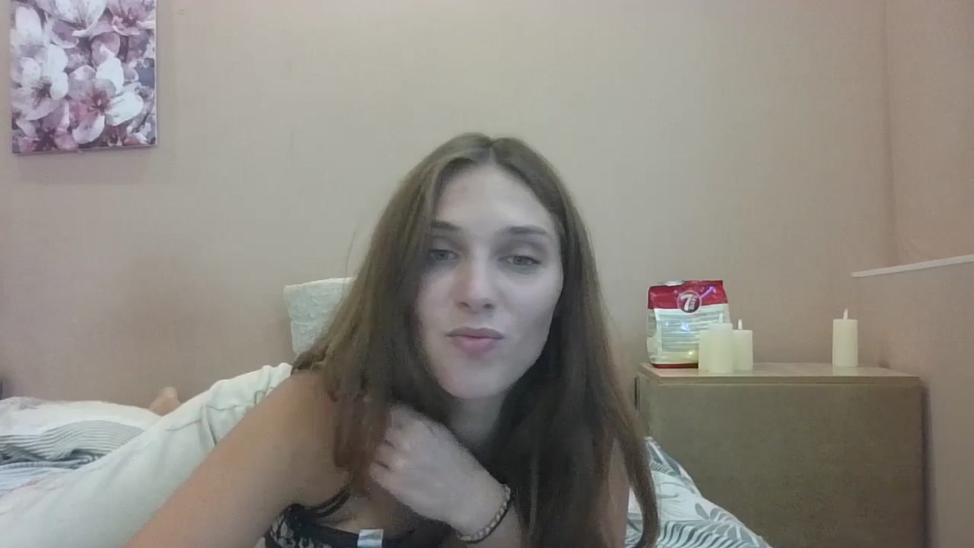 Gallery image thumbnail from HaleyReed's myfreecams stream on, 09/08/2024, 13:50 image 12 of 20