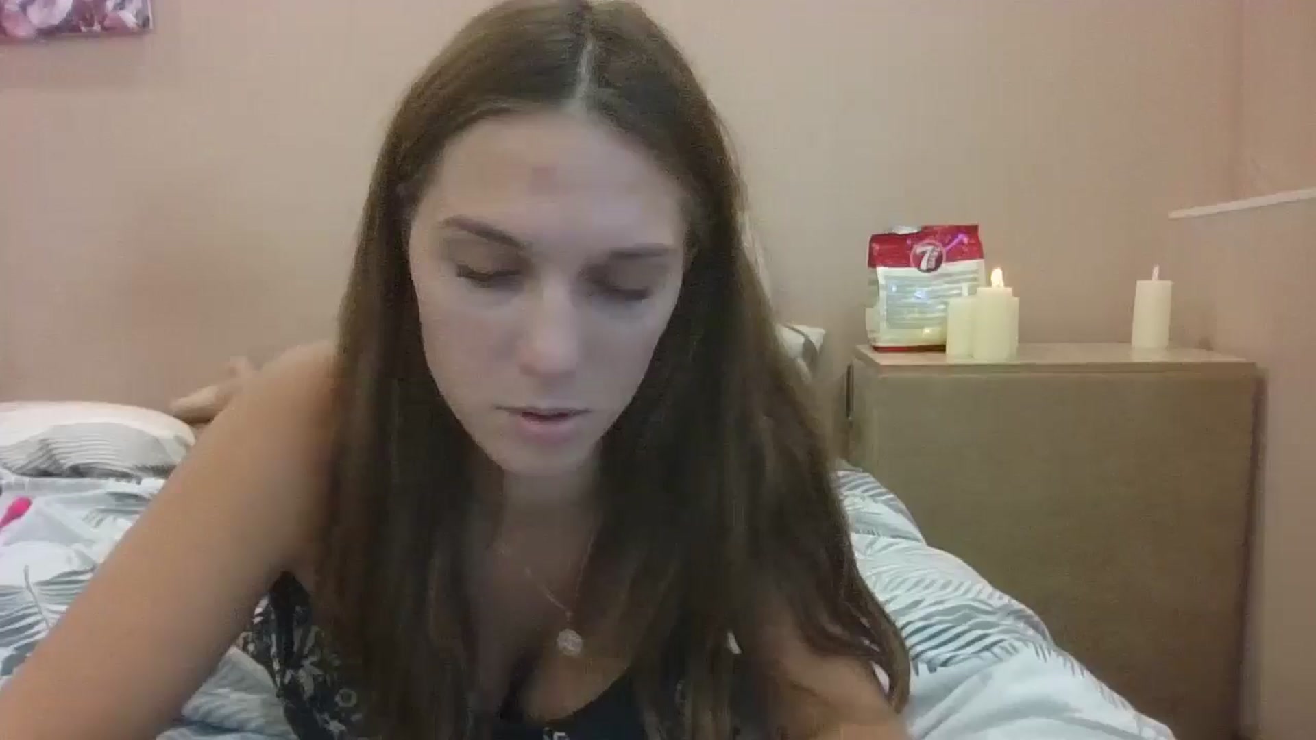 Gallery image thumbnail from HaleyReed's myfreecams stream on, 09/08/2024, 15:20 image 19 of 20