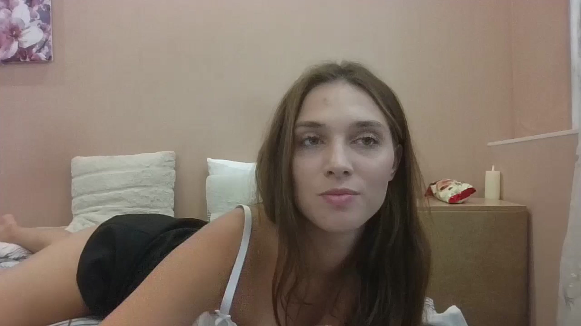Gallery image thumbnail from HaleyReed's myfreecams stream on, 09/09/2024, 11:57 image 1 of 20