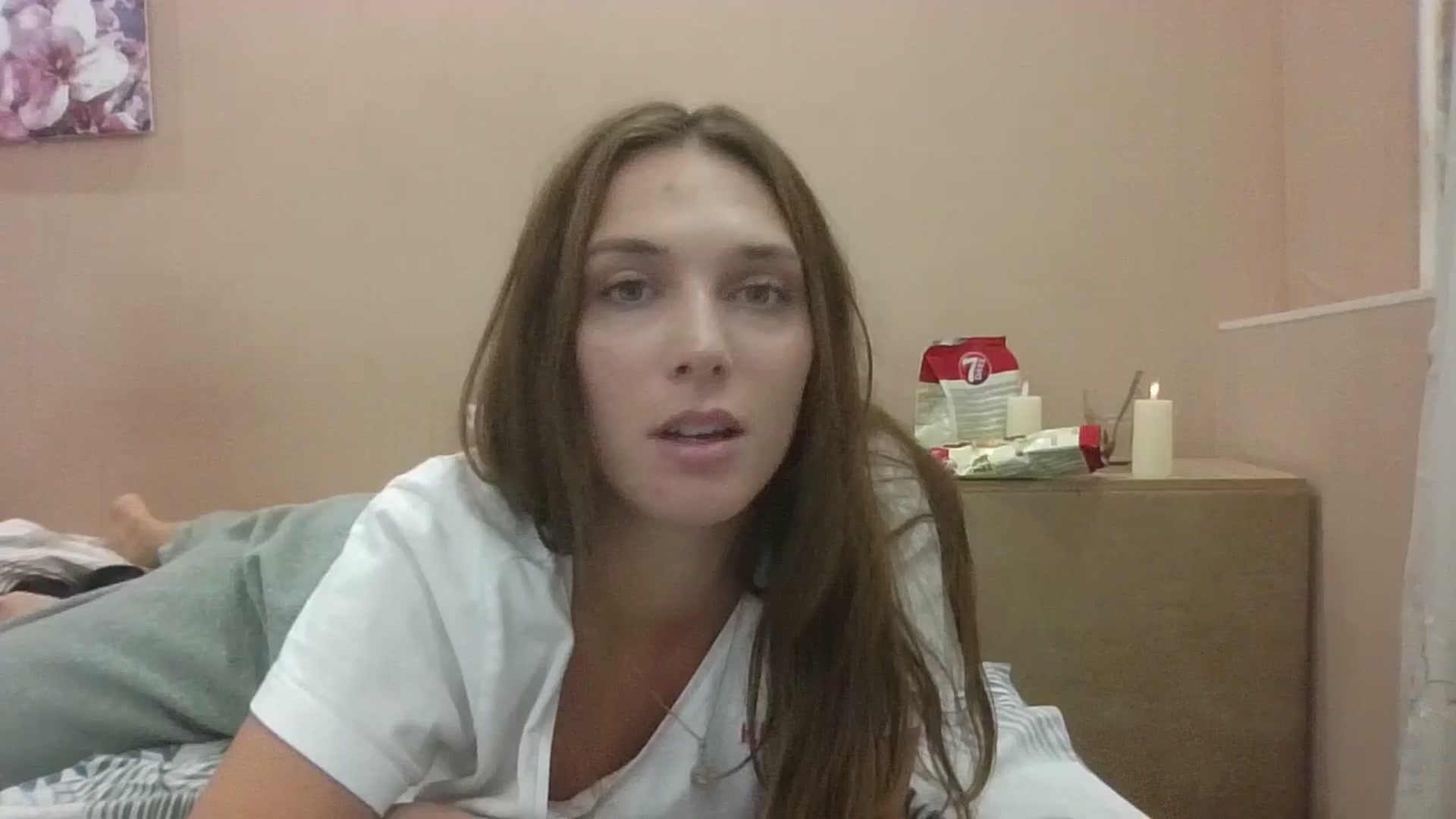 Gallery image thumbnail from HaleyReed's myfreecams stream on, 09/09/2024, 15:52 image 15 of 20