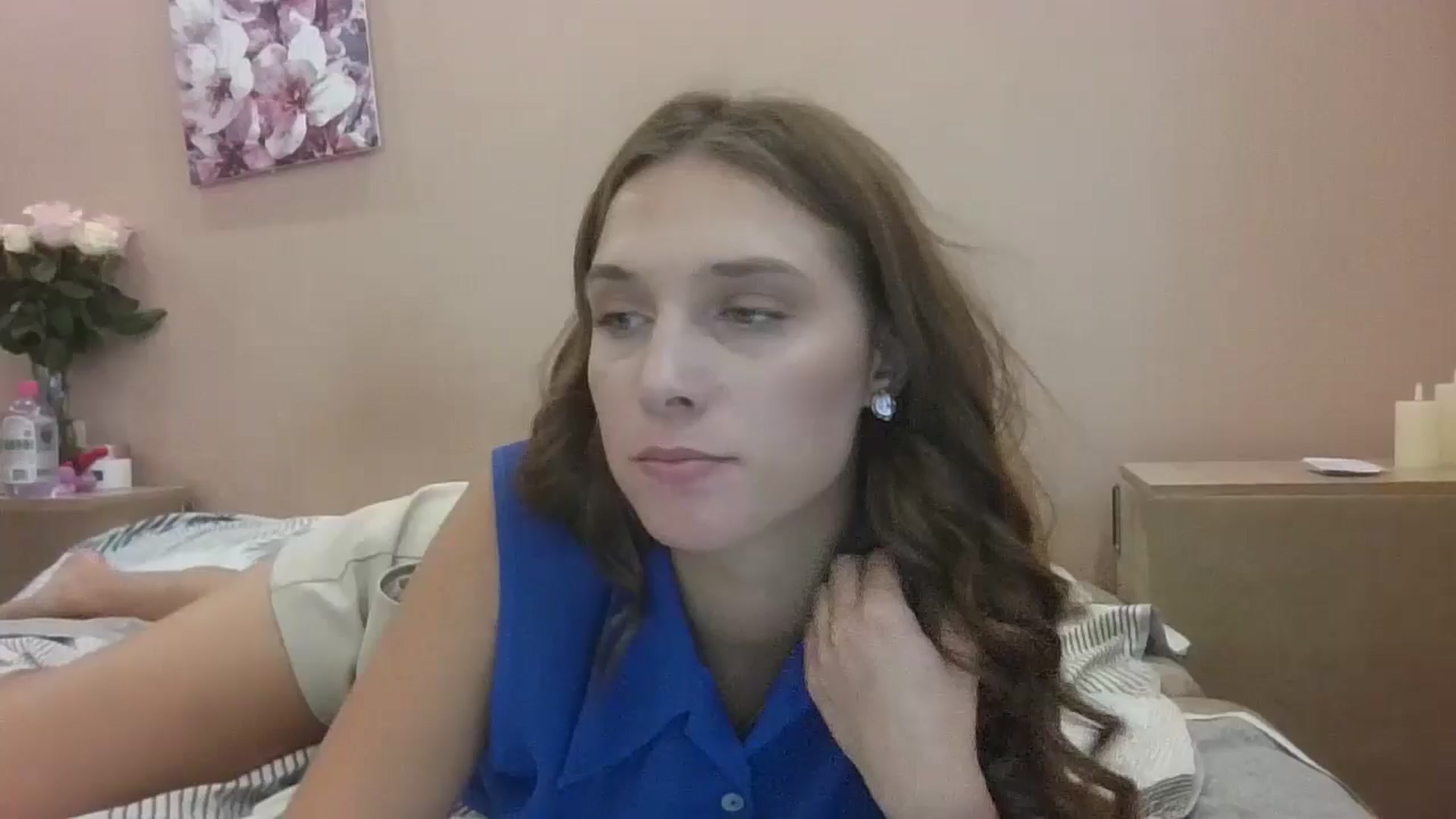 Gallery image thumbnail from HaleyReed's myfreecams stream on, 09/12/2024, 13:56 image 1 of 20