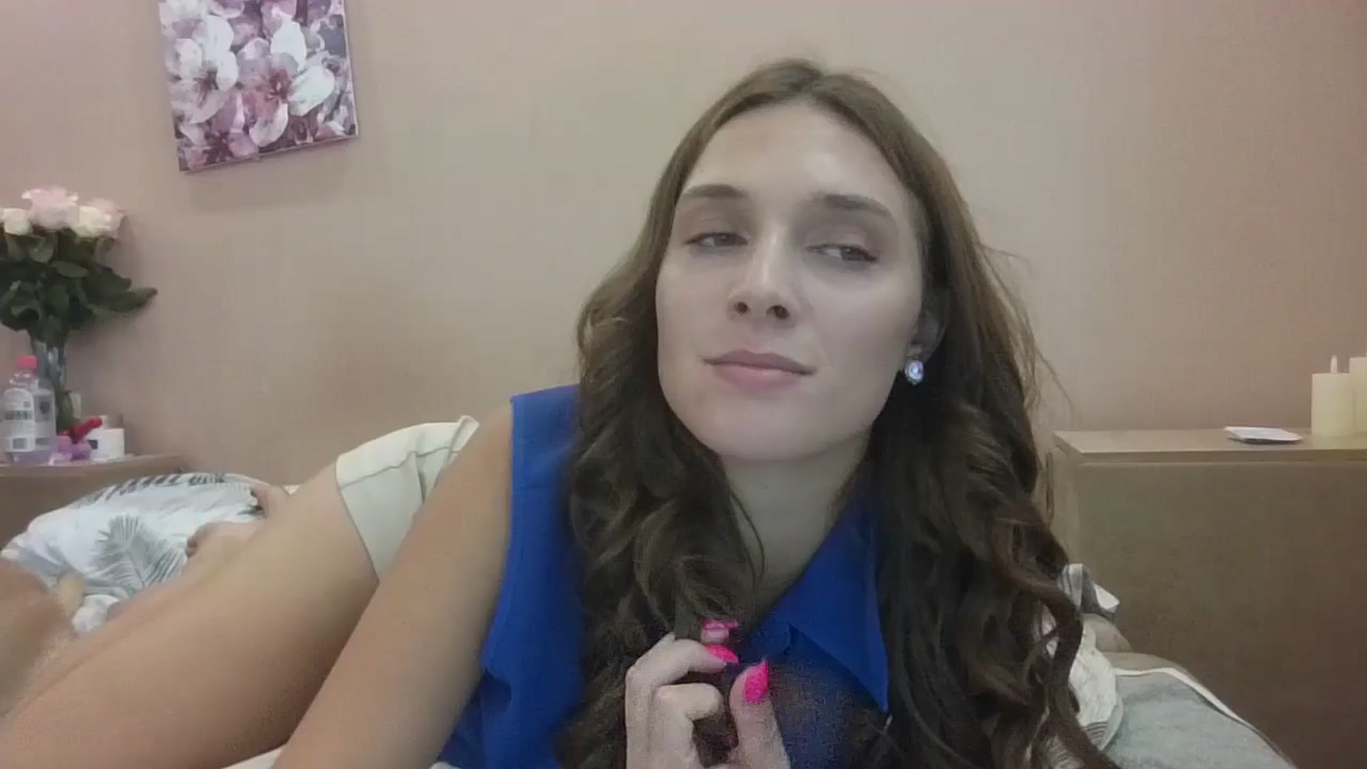 Gallery image thumbnail from HaleyReed's myfreecams stream on, 09/12/2024, 13:56 image 4 of 20