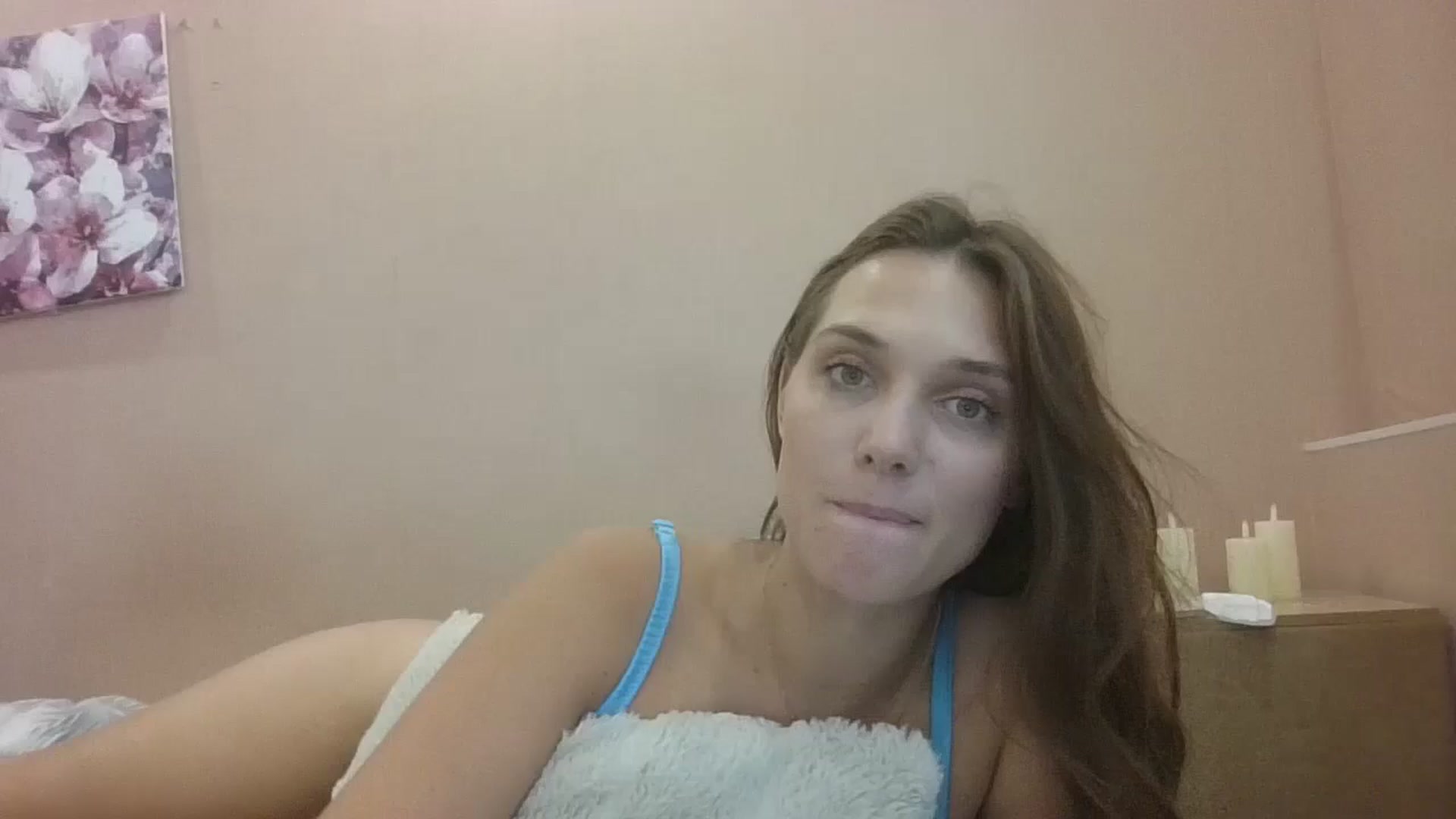 Gallery image thumbnail from HaleyReed's myfreecams stream on, 09/13/2024, 13:31 image 11 of 20