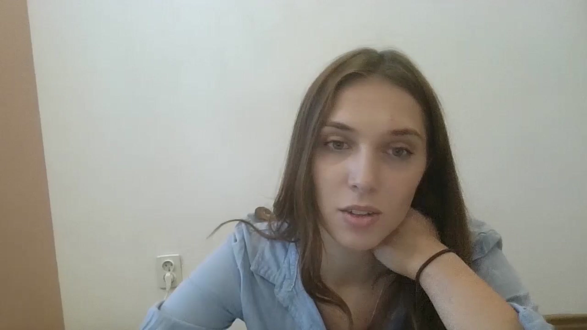 Gallery image thumbnail from HaleyReed's myfreecams stream on, 09/19/2024, 12:45 image 6 of 20