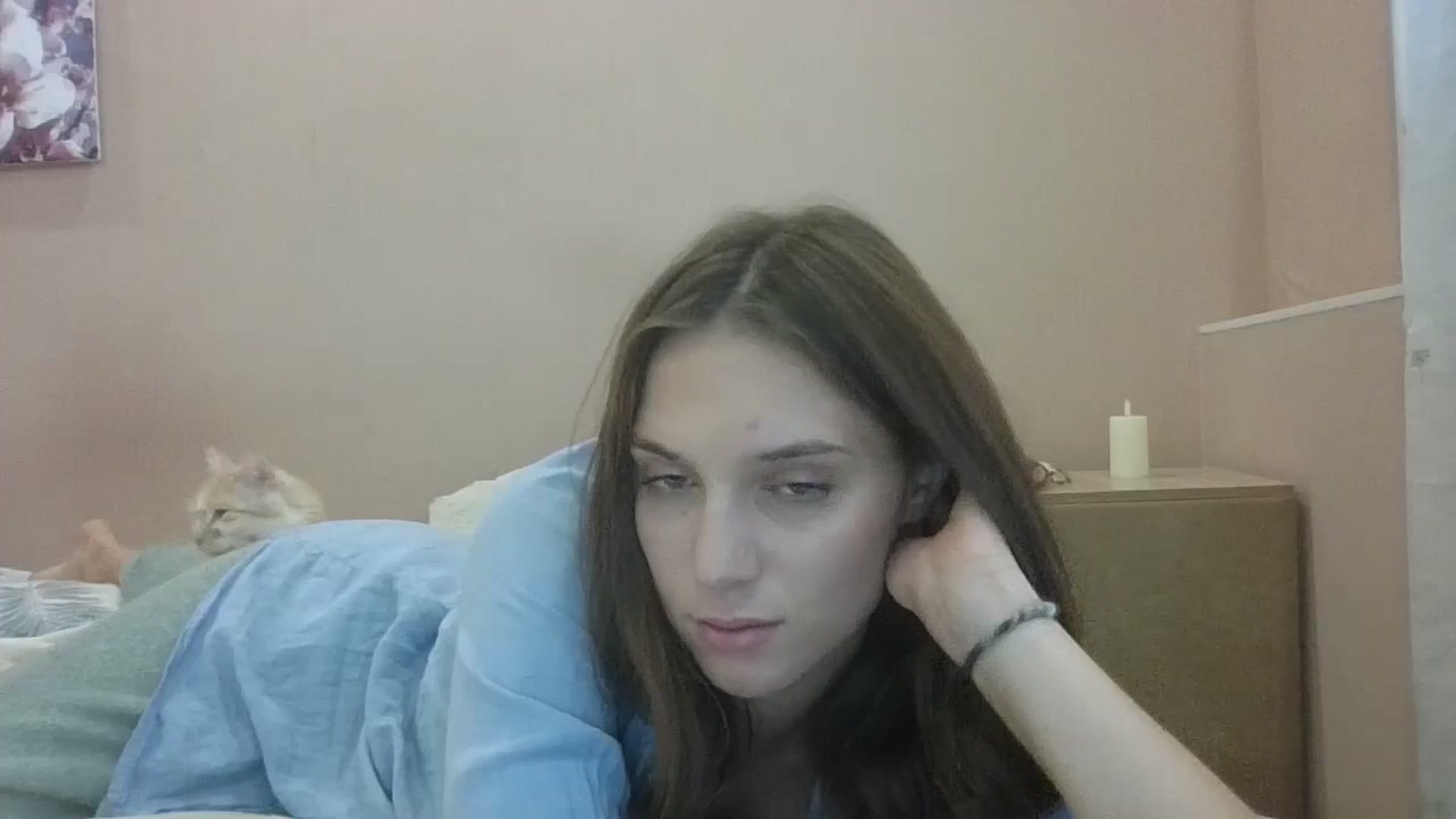 Gallery image thumbnail from HaleyReed's myfreecams stream on, 09/19/2024, 14:18 image 11 of 20