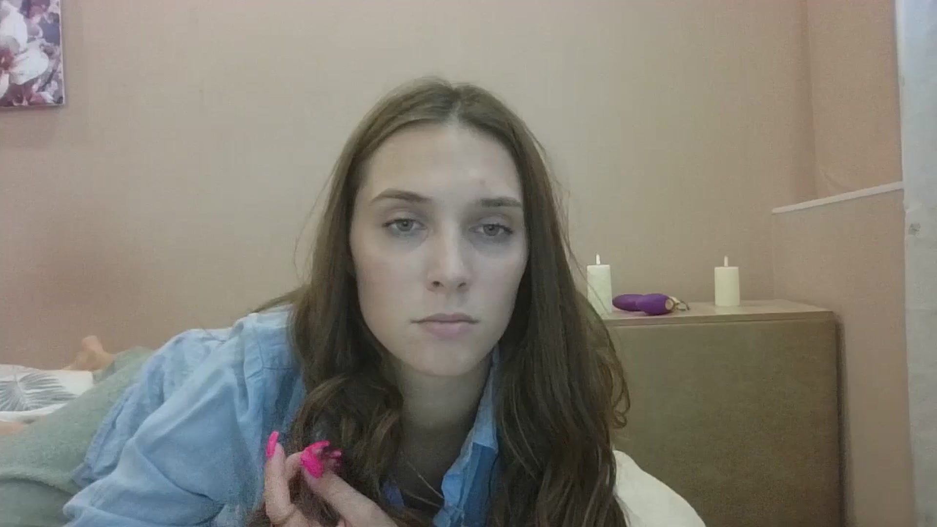 Gallery image thumbnail from HaleyReed's myfreecams stream on, 09/19/2024, 14:18 image 1 of 20