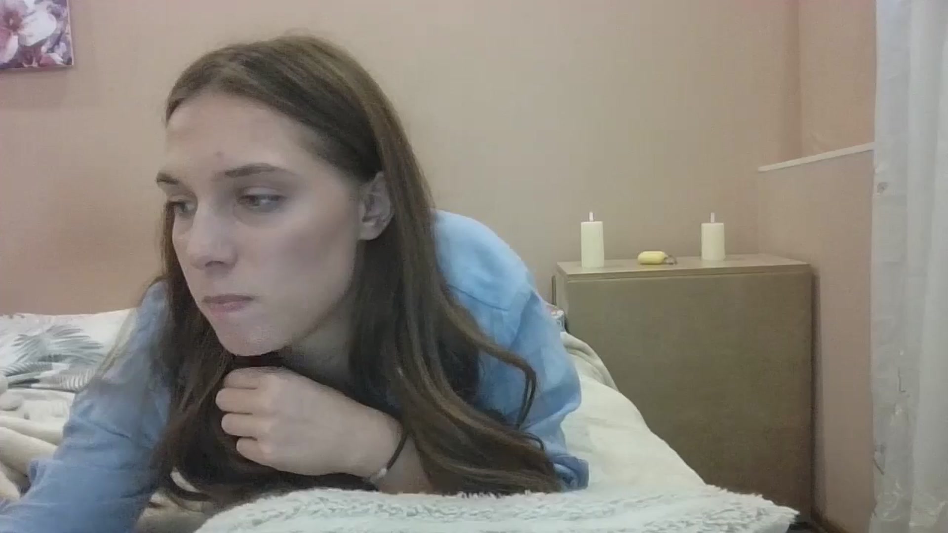 Gallery image thumbnail from HaleyReed's myfreecams stream on, 09/19/2024, 16:00 image 8 of 20