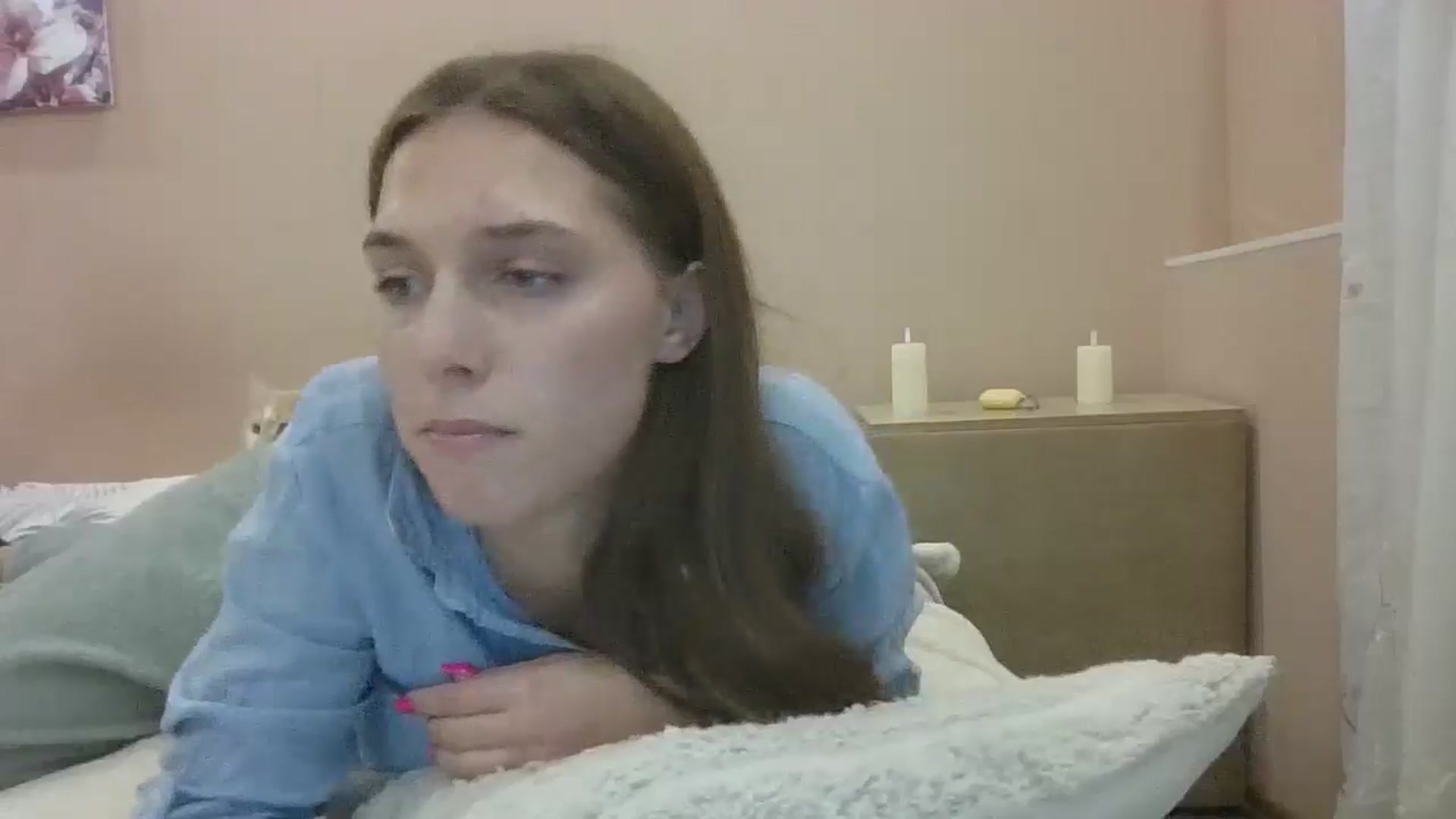 Gallery image thumbnail from HaleyReed's myfreecams stream on, 09/19/2024, 16:00 image 12 of 20