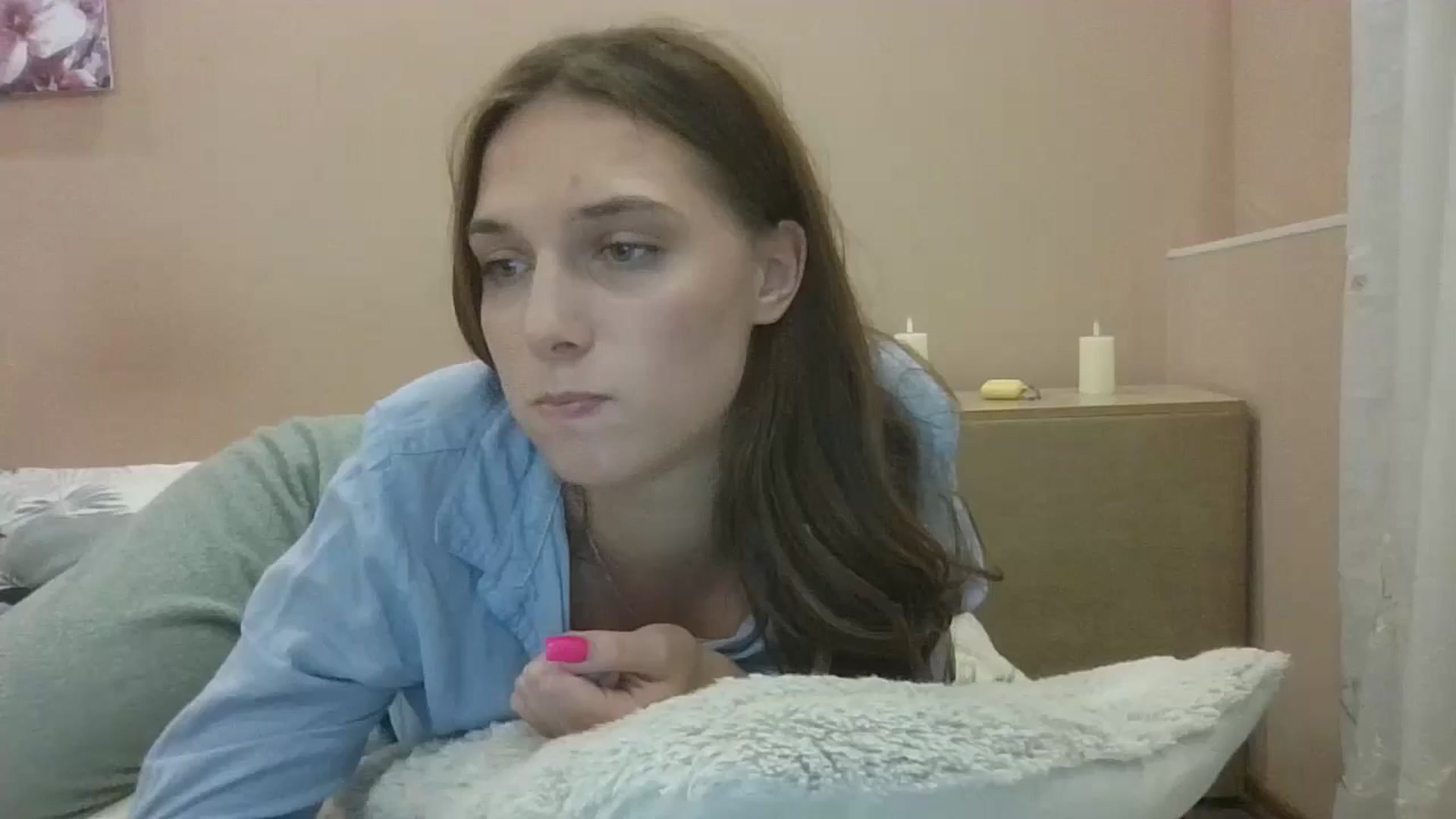 Gallery image thumbnail from HaleyReed's myfreecams stream on, 09/19/2024, 16:00 image 16 of 20