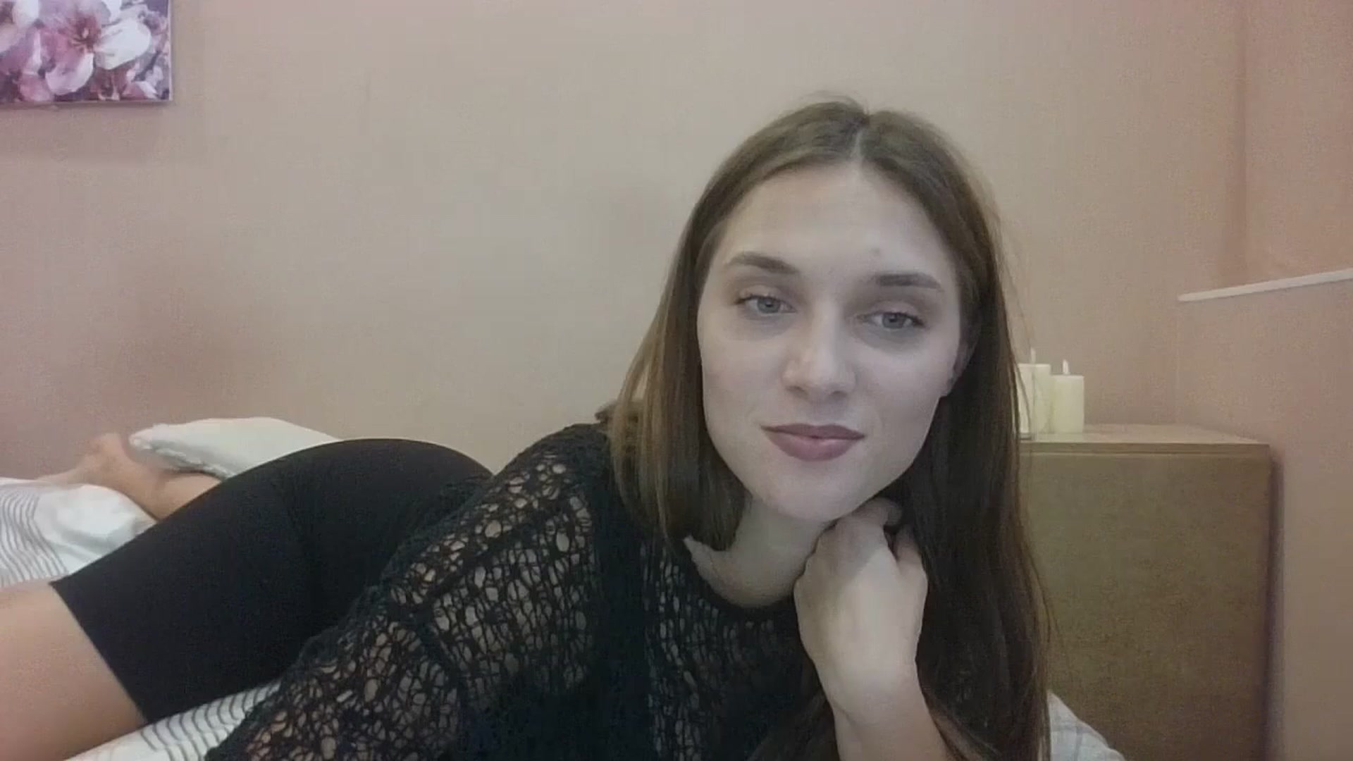 Gallery image thumbnail from HaleyReed's myfreecams stream on, 09/21/2024, 12:27 image 16 of 20