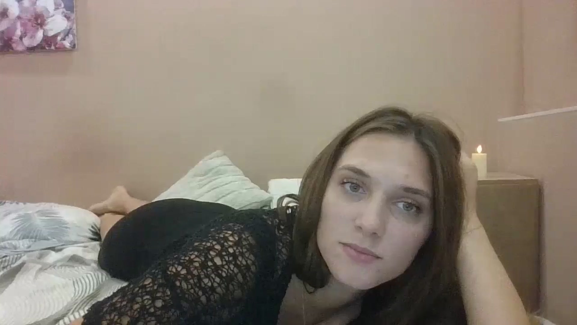 Gallery image thumbnail from HaleyReed's myfreecams stream on, 09/21/2024, 15:43 image 12 of 20
