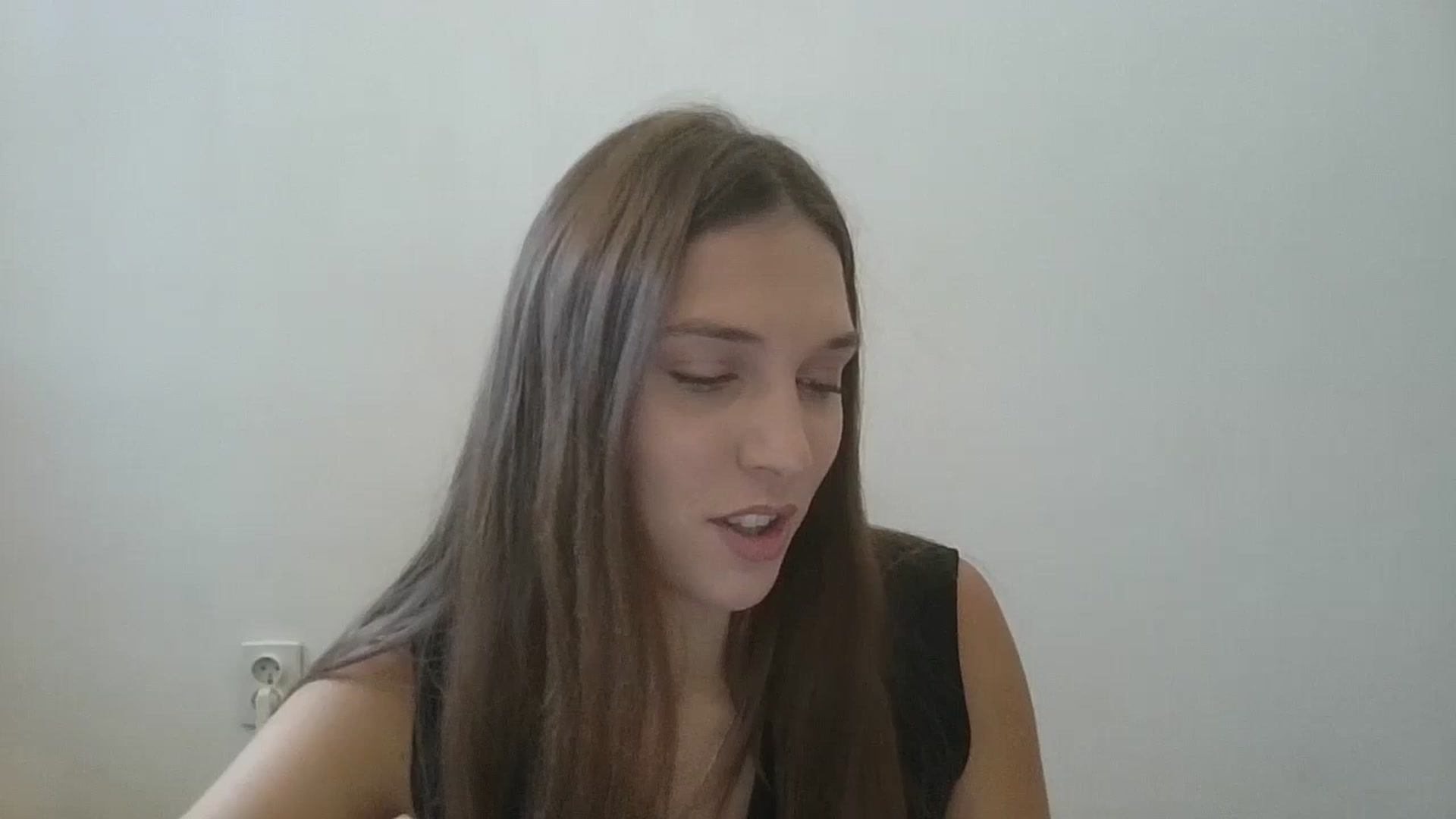 Gallery image thumbnail from HaleyReed's myfreecams stream on, 09/29/2024, 10:08 image 2 of 20