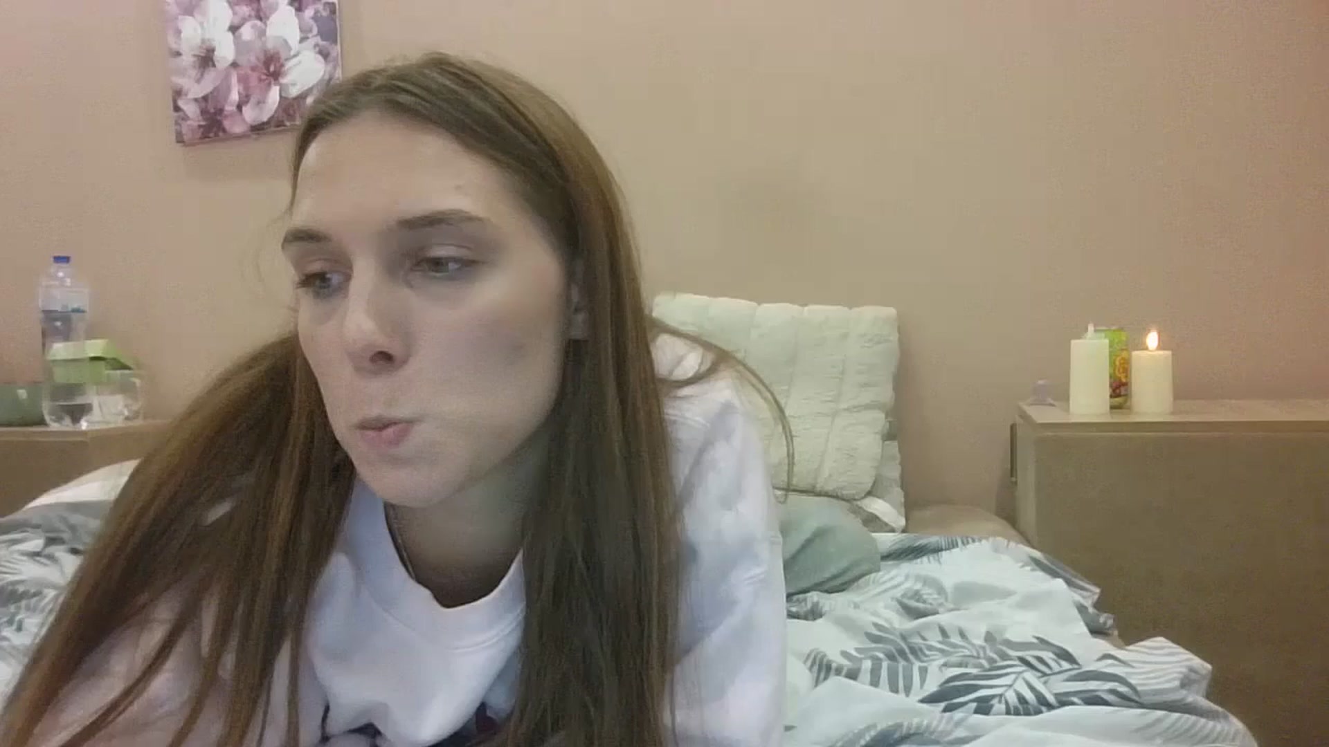 Gallery image thumbnail from HaleyReed's myfreecams stream on, 10/02/2024, 15:54 image 1 of 20