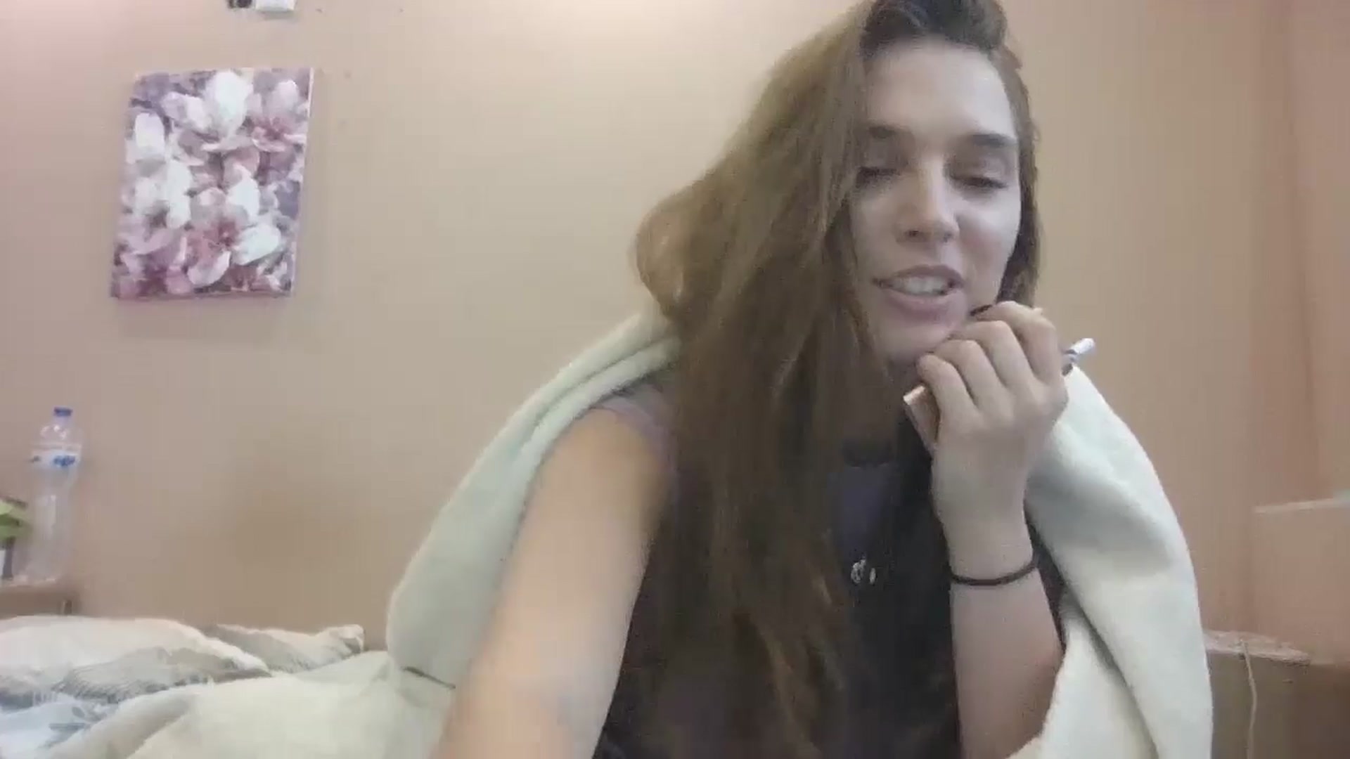 Gallery image thumbnail from HaleyReed's myfreecams stream on, 10/05/2024, 10:37 image 18 of 20