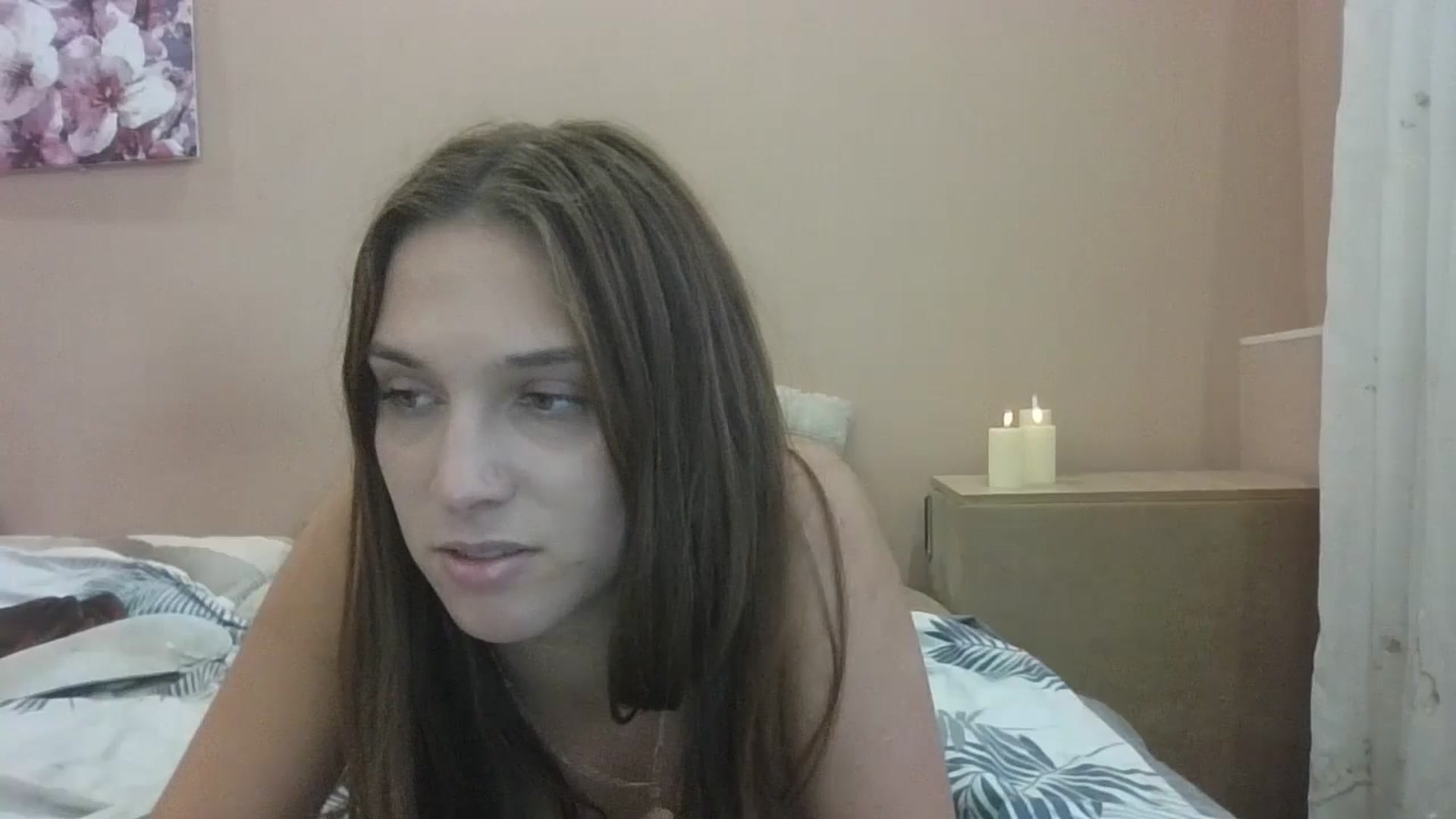 Gallery image thumbnail from HaleyReed's myfreecams stream on, 10/06/2024, 13:32 image 10 of 20