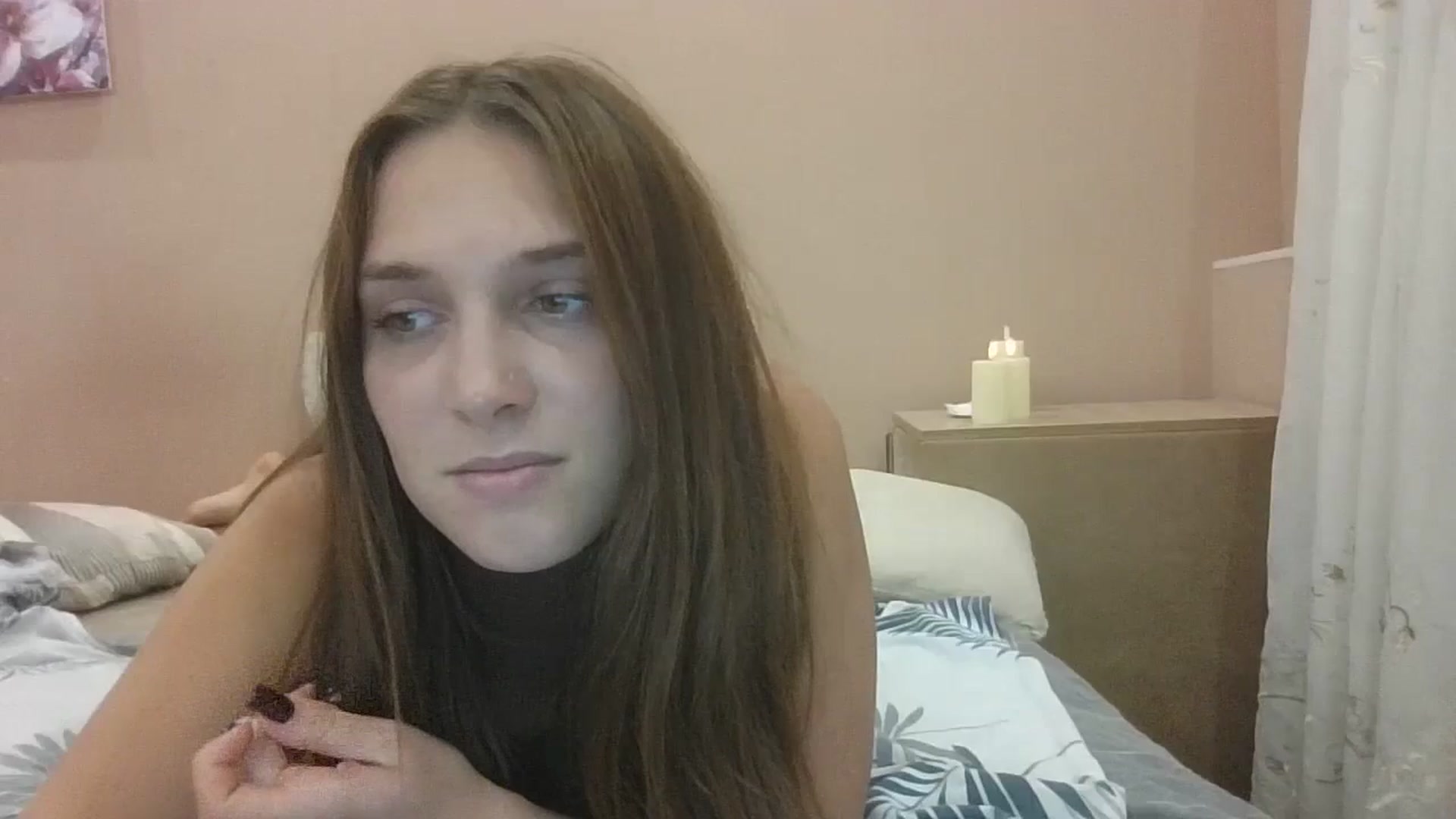 Gallery image thumbnail from HaleyReed's myfreecams stream on, 10/06/2024, 16:00 image 10 of 20