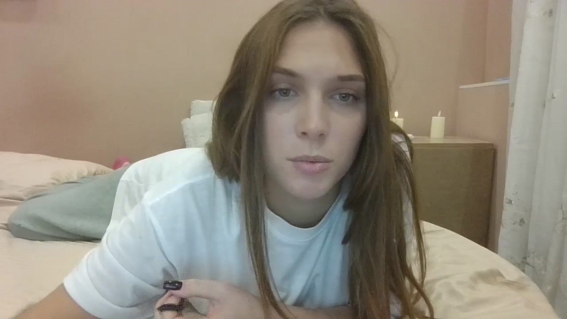 Gallery image thumbnail from HaleyReed's myfreecams stream on, 10/07/2024, 15:43 image 2 of 20