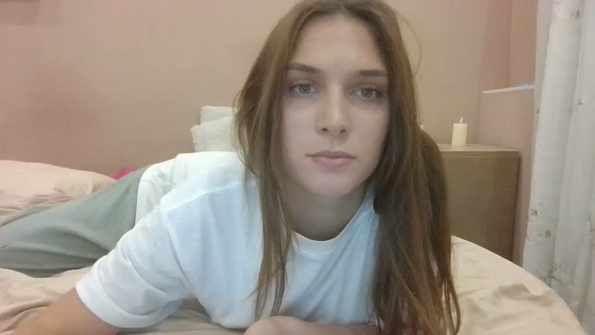 Gallery image thumbnail from HaleyReed's myfreecams stream on, 10/07/2024, 15:43 image 1 of 20