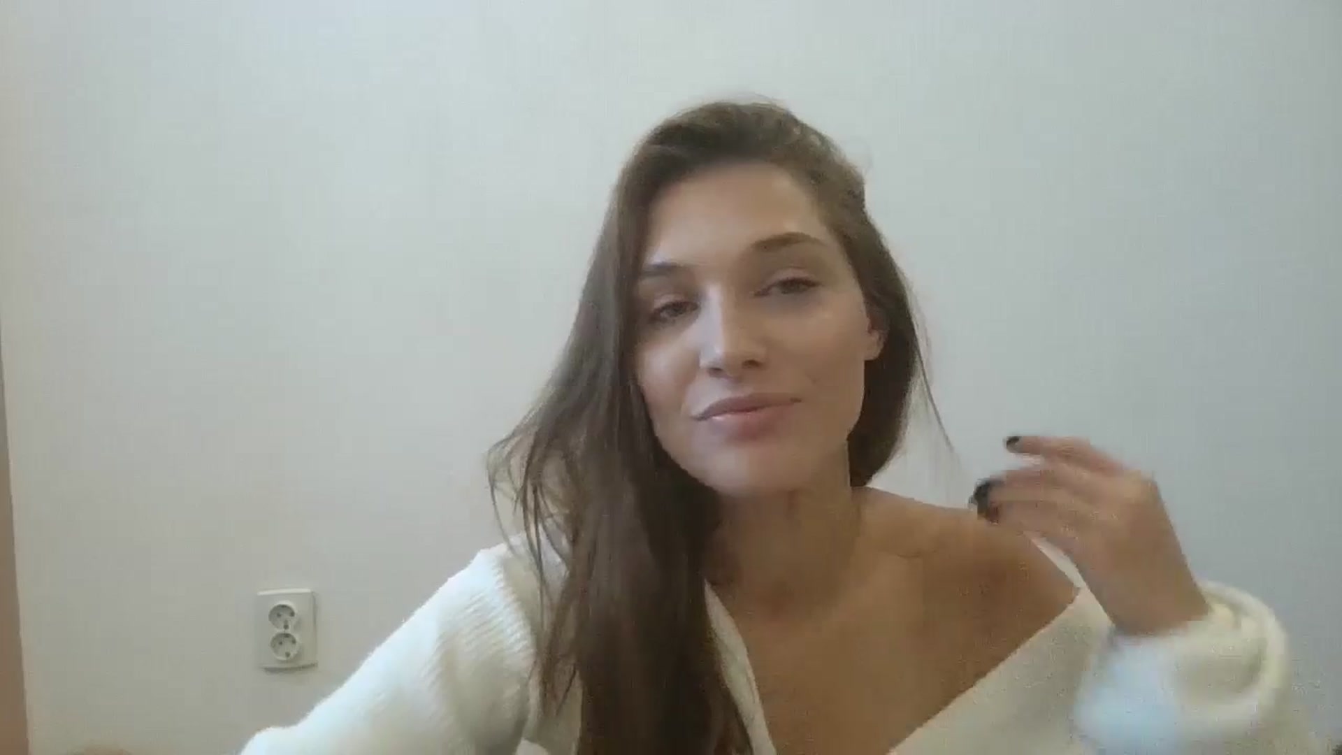 Gallery image thumbnail from HaleyReed's myfreecams stream on, 10/09/2024, 11:35 image 10 of 20