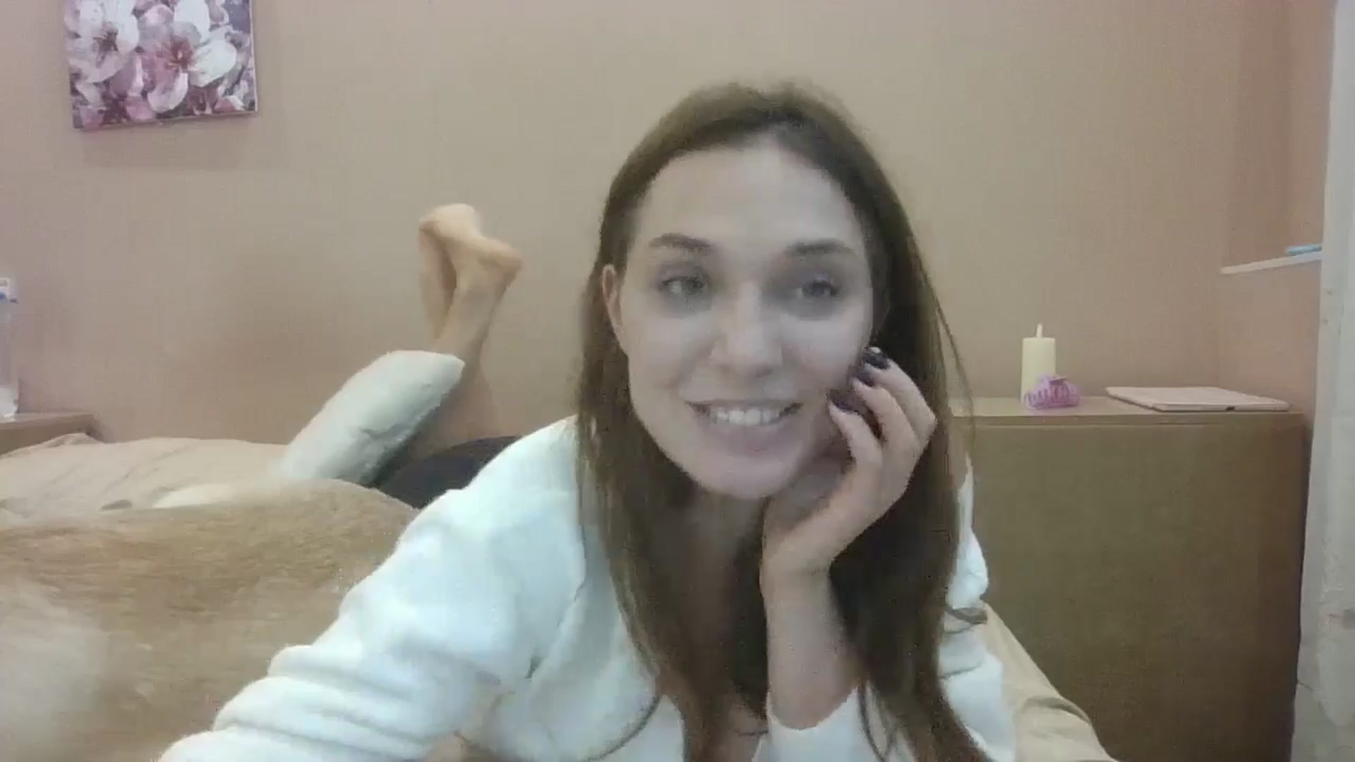 Gallery image thumbnail from HaleyReed's myfreecams stream on, 10/09/2024, 12:43 image 17 of 20