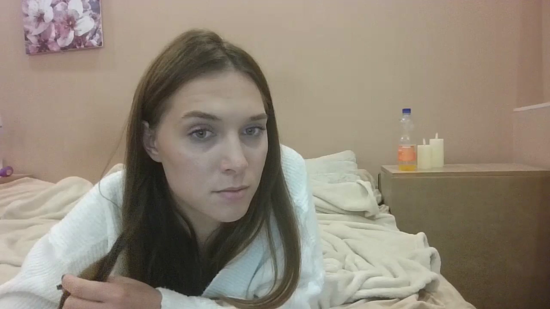 Gallery image thumbnail from HaleyReed's myfreecams stream on, 10/09/2024, 15:20 image 18 of 20
