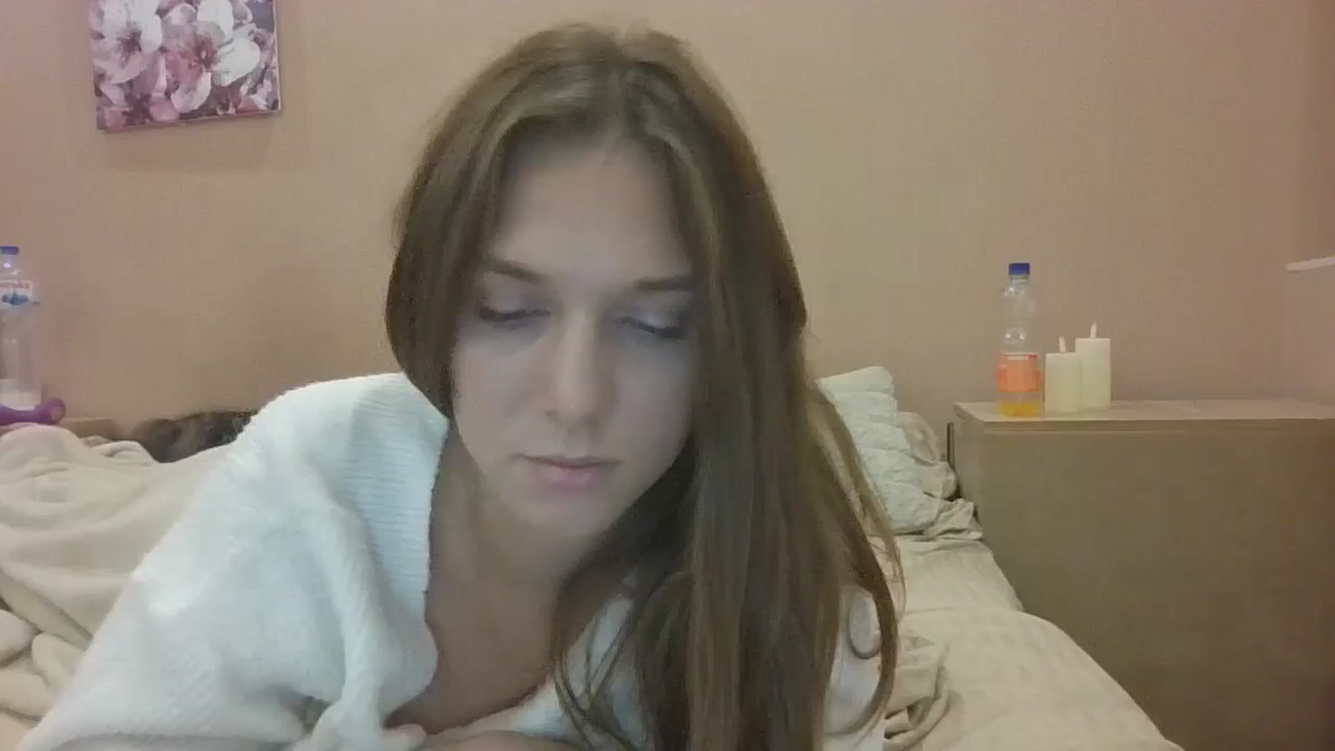 Gallery image thumbnail from HaleyReed's myfreecams stream on, 10/09/2024, 16:23 image 13 of 20