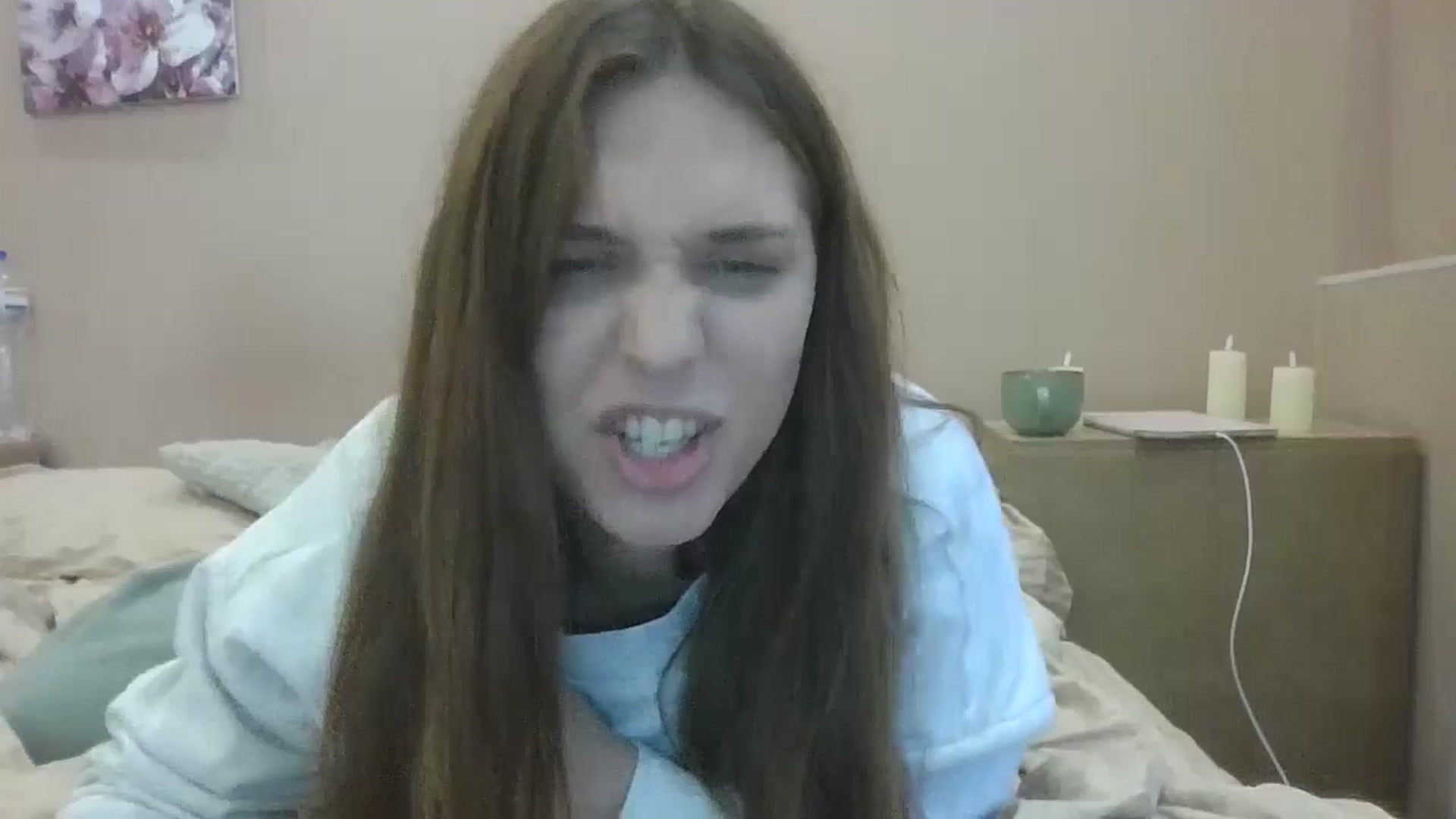 Gallery image thumbnail from HaleyReed's myfreecams stream on, 10/10/2024, 13:30 image 12 of 20
