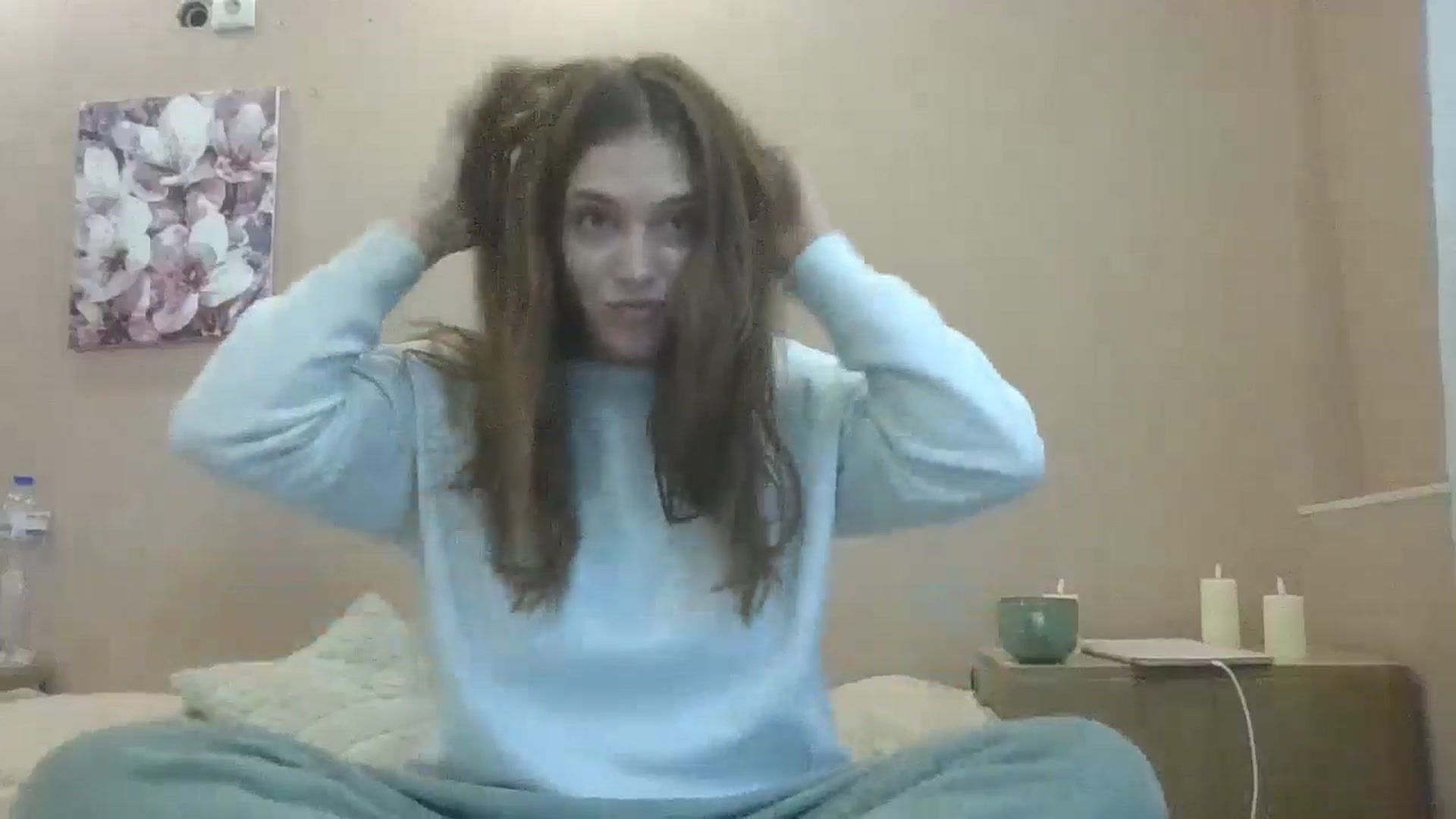 Gallery image thumbnail from HaleyReed's myfreecams stream on, 10/10/2024, 13:30 image 8 of 20