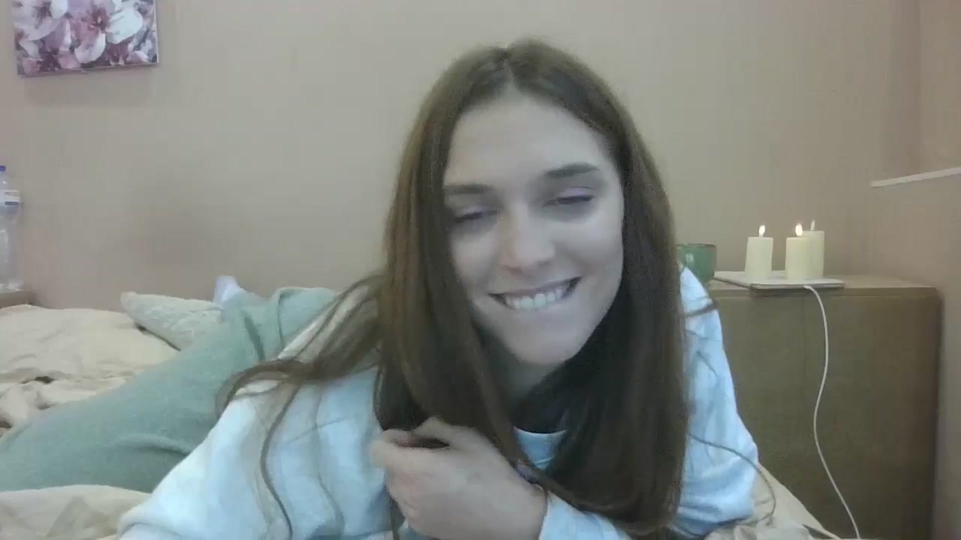 Gallery image thumbnail from HaleyReed's myfreecams stream on, 10/10/2024, 13:30 image 19 of 20