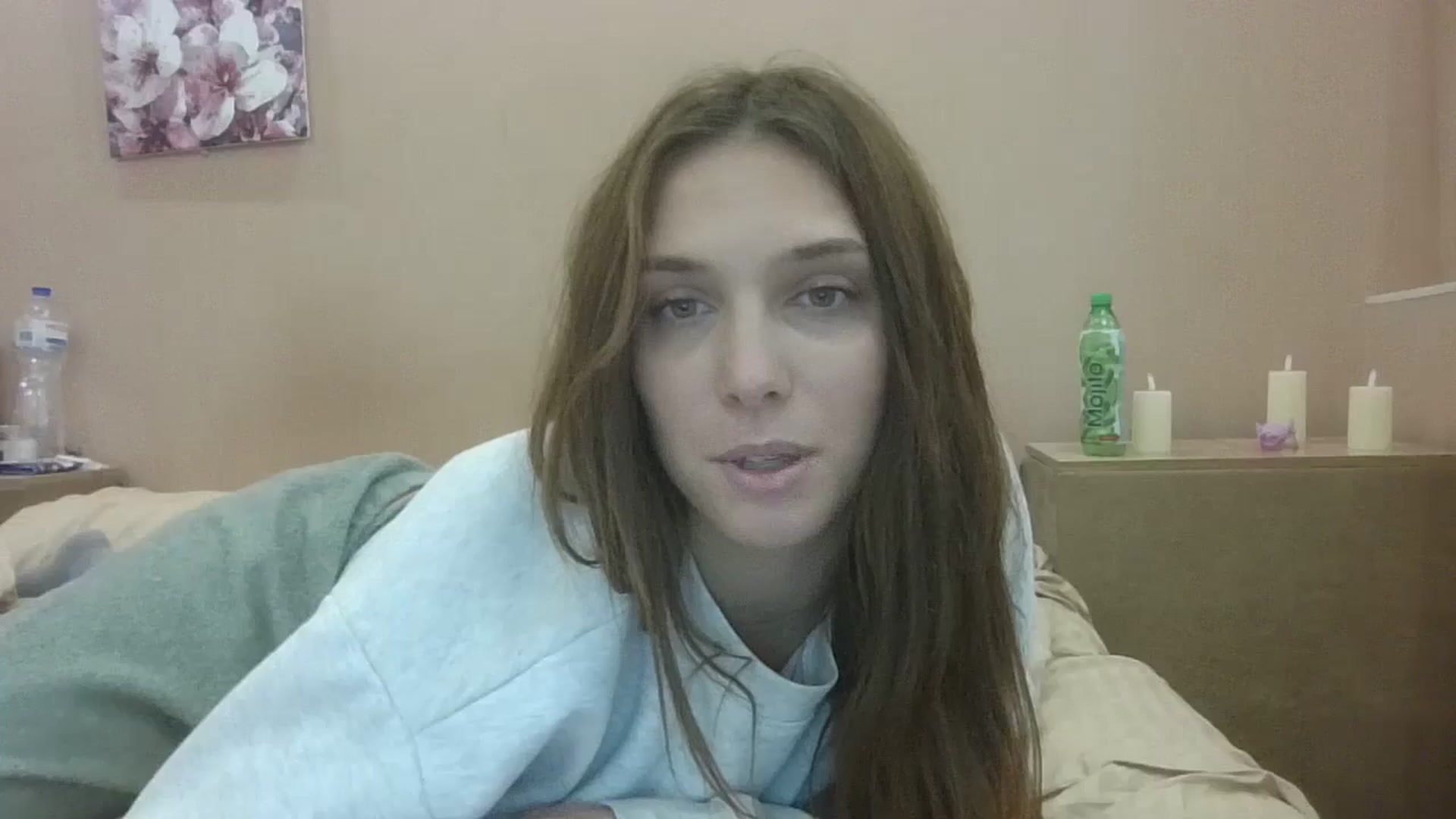 Gallery image thumbnail from HaleyReed's myfreecams stream on, 10/11/2024, 13:05 image 12 of 20