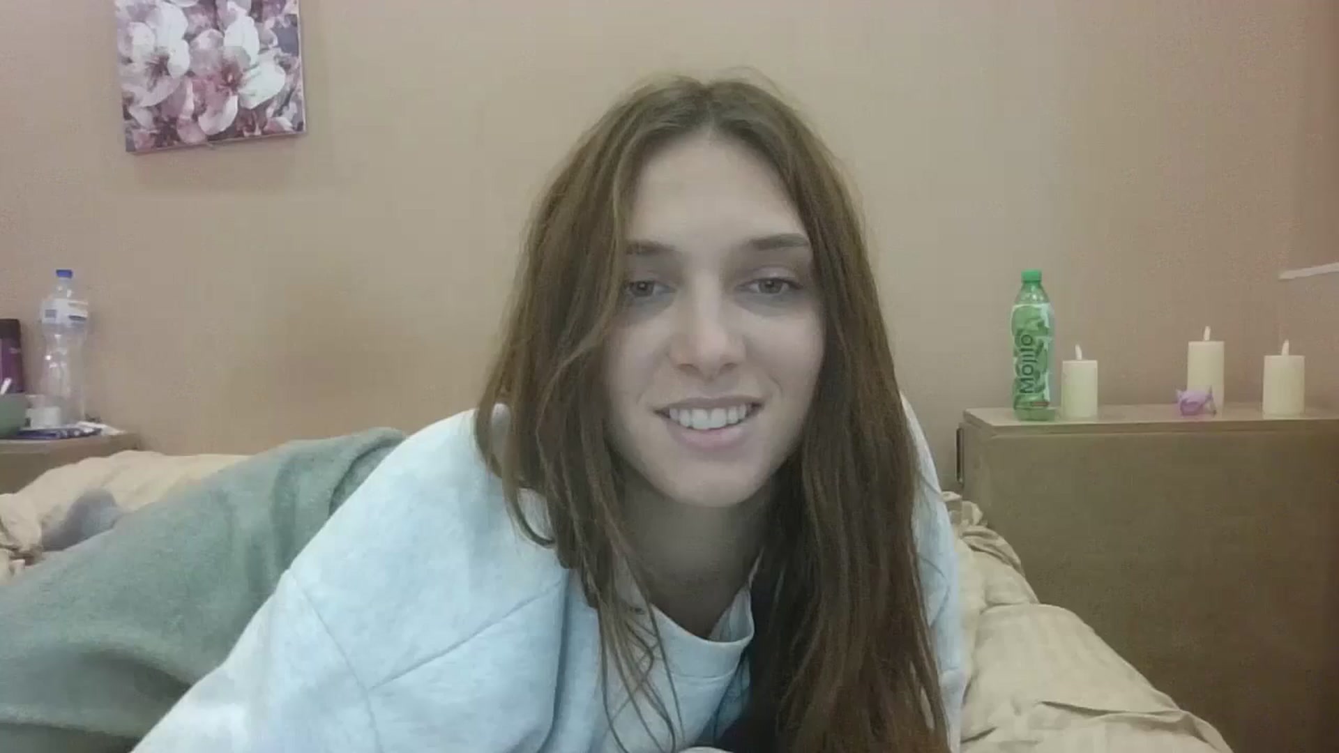 Gallery image thumbnail from HaleyReed's myfreecams stream on, 10/11/2024, 13:05 image 15 of 20