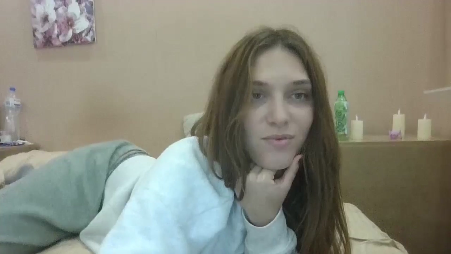 Gallery image thumbnail from HaleyReed's myfreecams stream on, 10/11/2024, 13:05 image 14 of 20